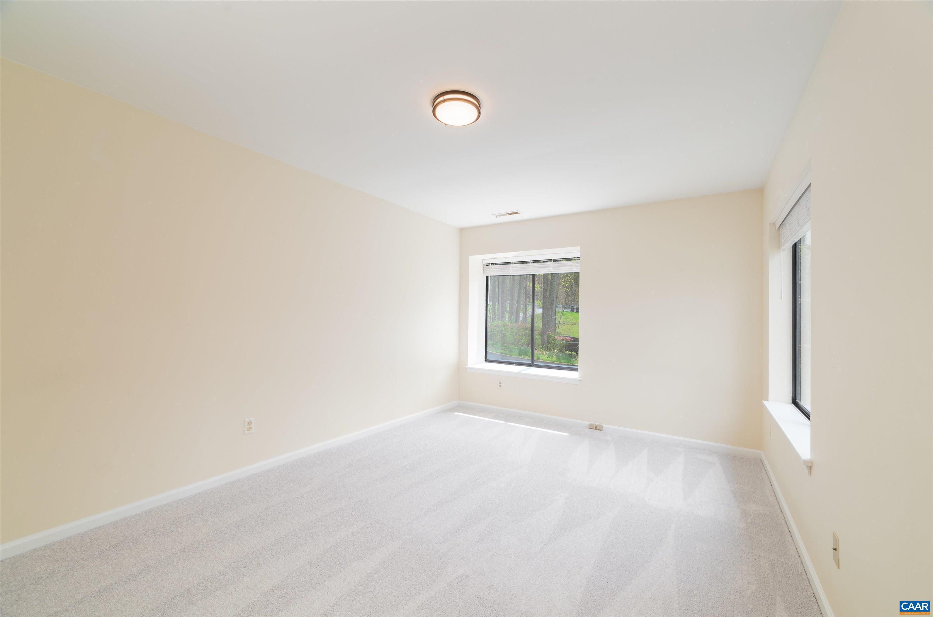 1745 STONEY CREEK DR