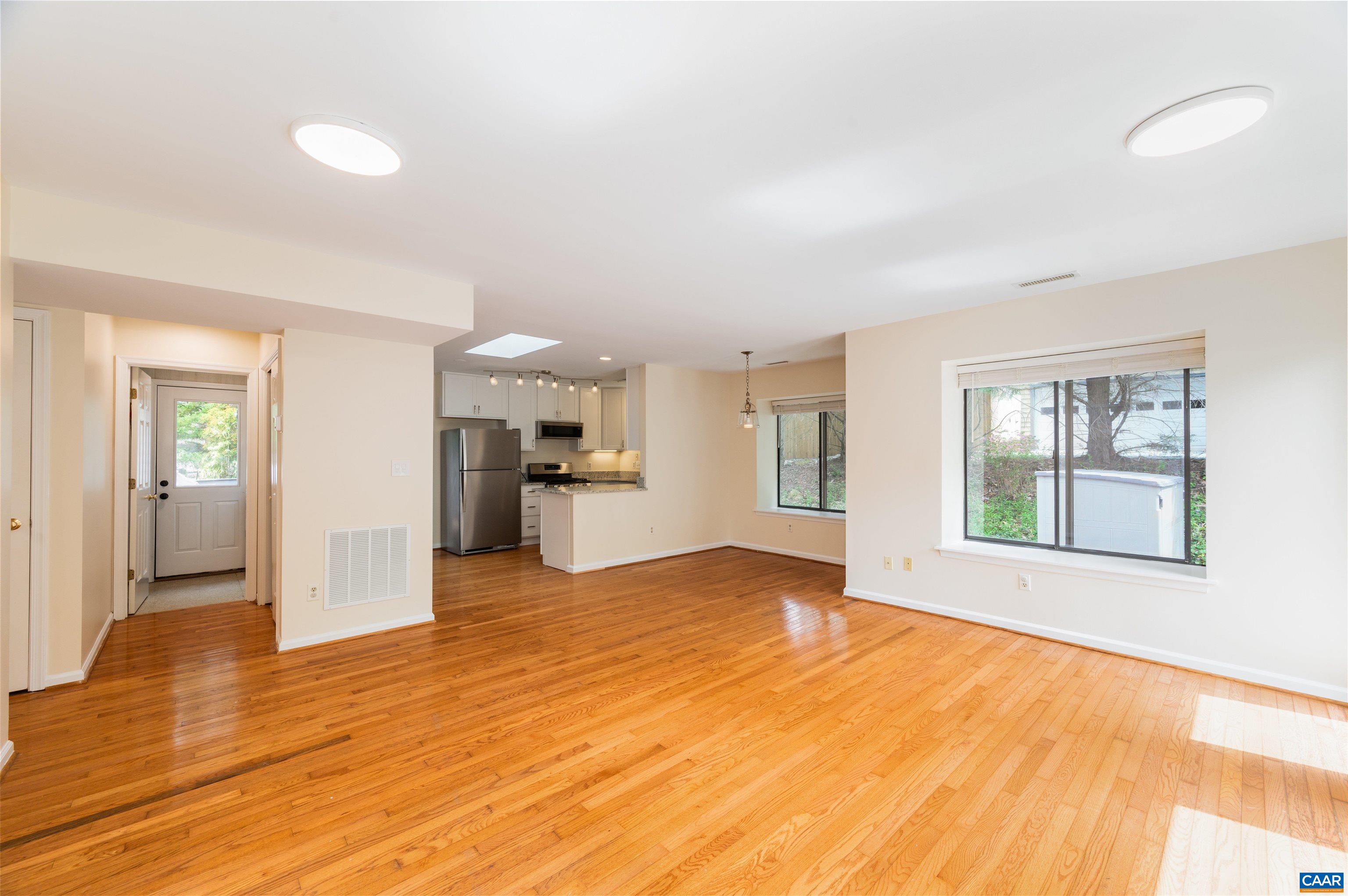 1745 STONEY CREEK DR