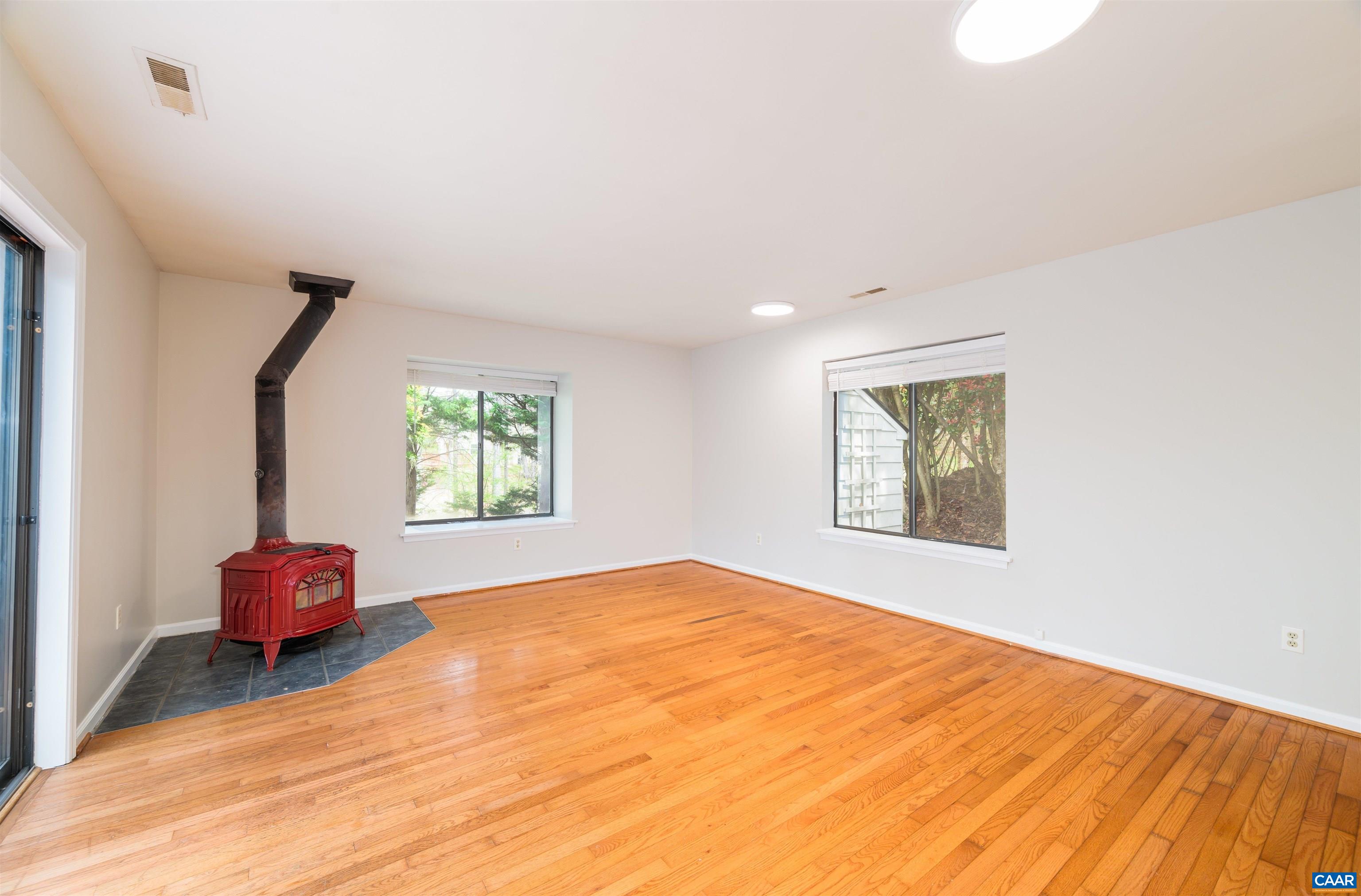 1745 STONEY CREEK DR