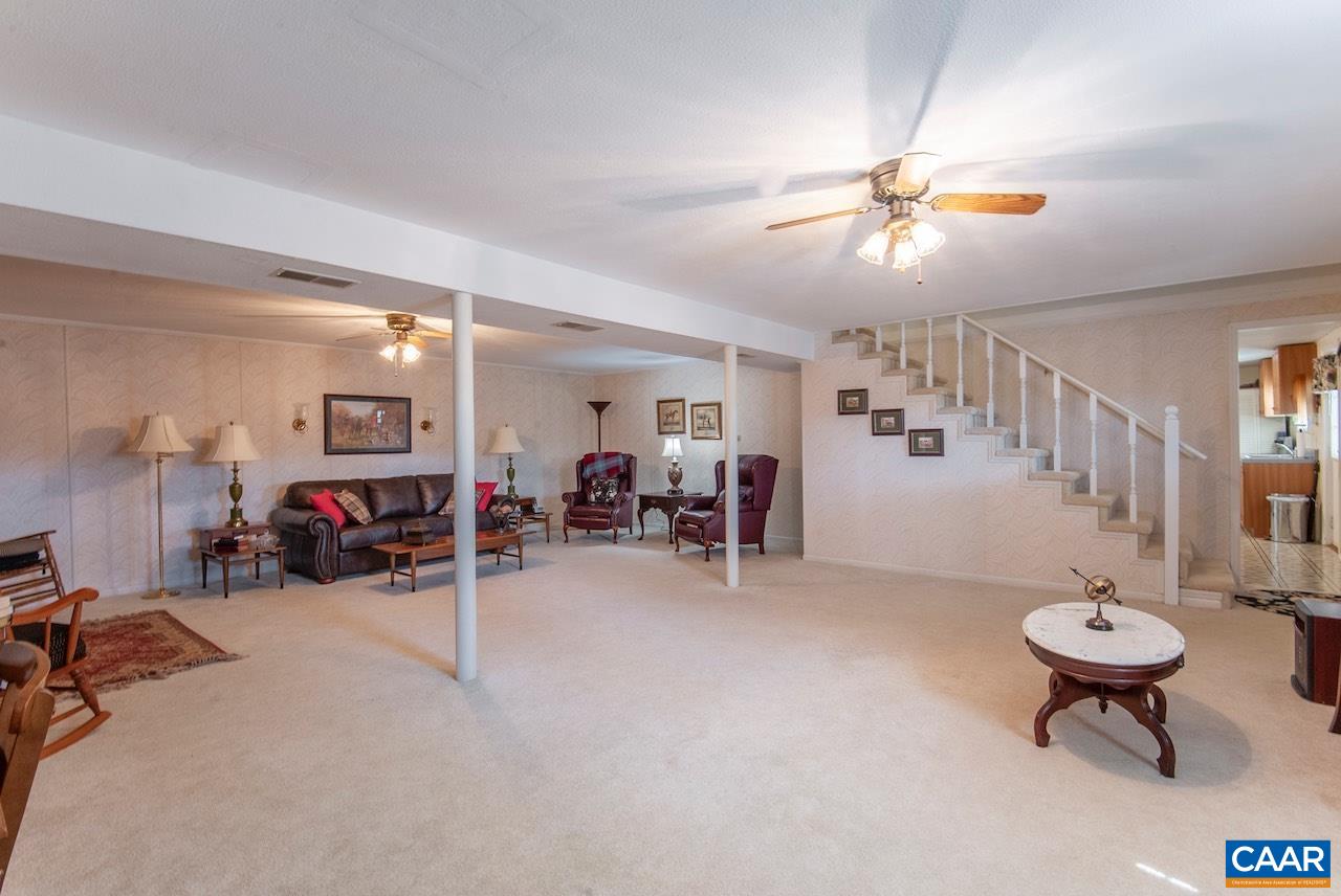 14872 THOMAS NELSON HWY