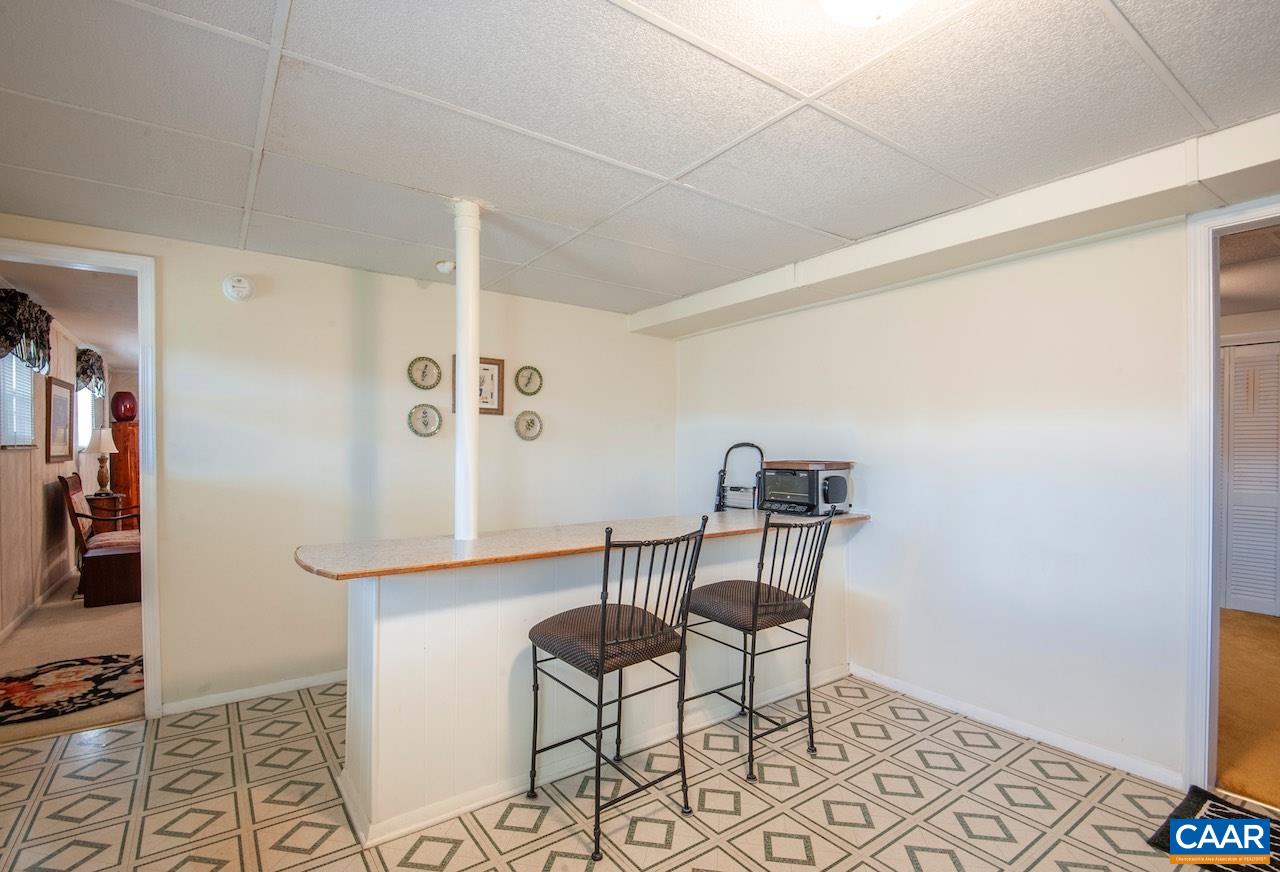 14872 THOMAS NELSON HWY