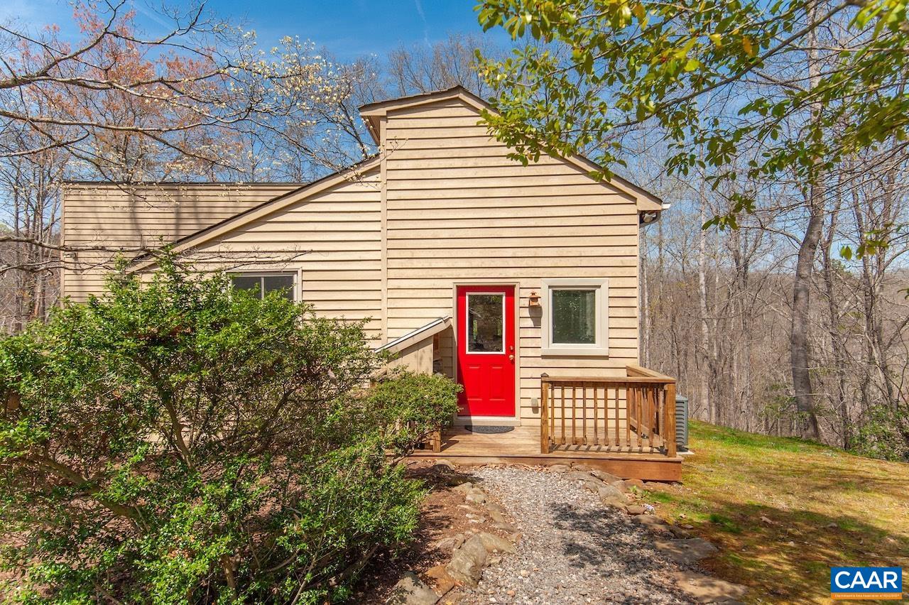 294 THREE FORK LN