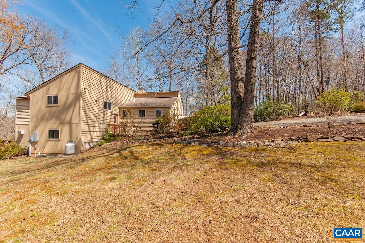 294 THREE FORK LN