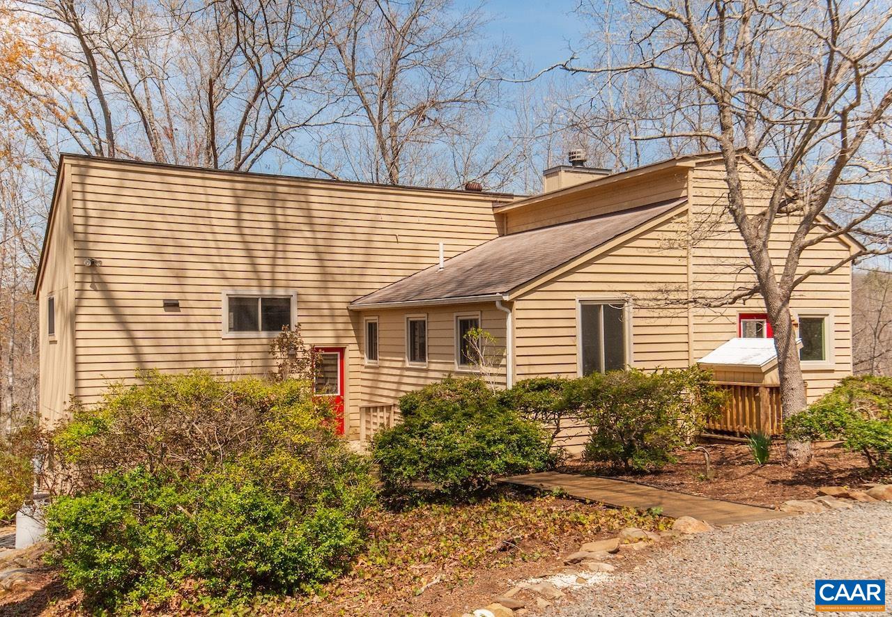 294 THREE FORK LN