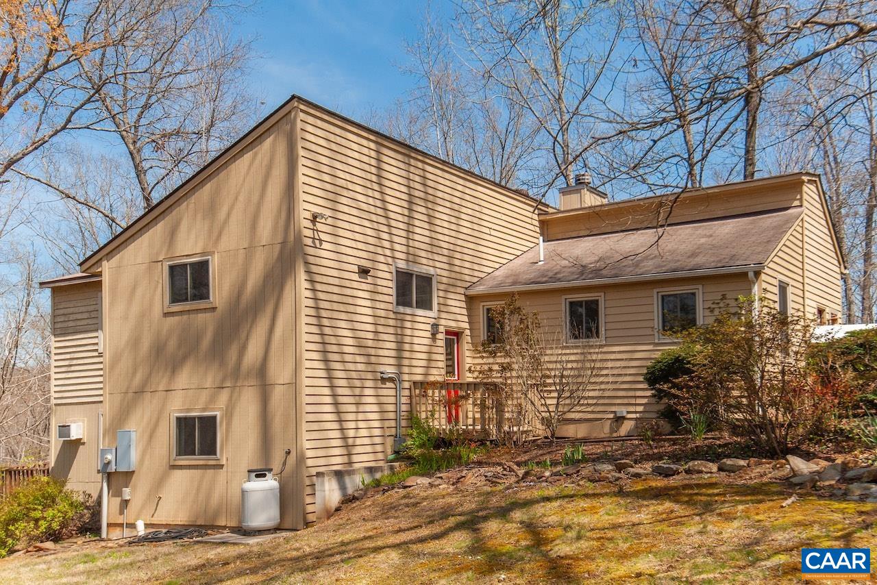 294 THREE FORK LN
