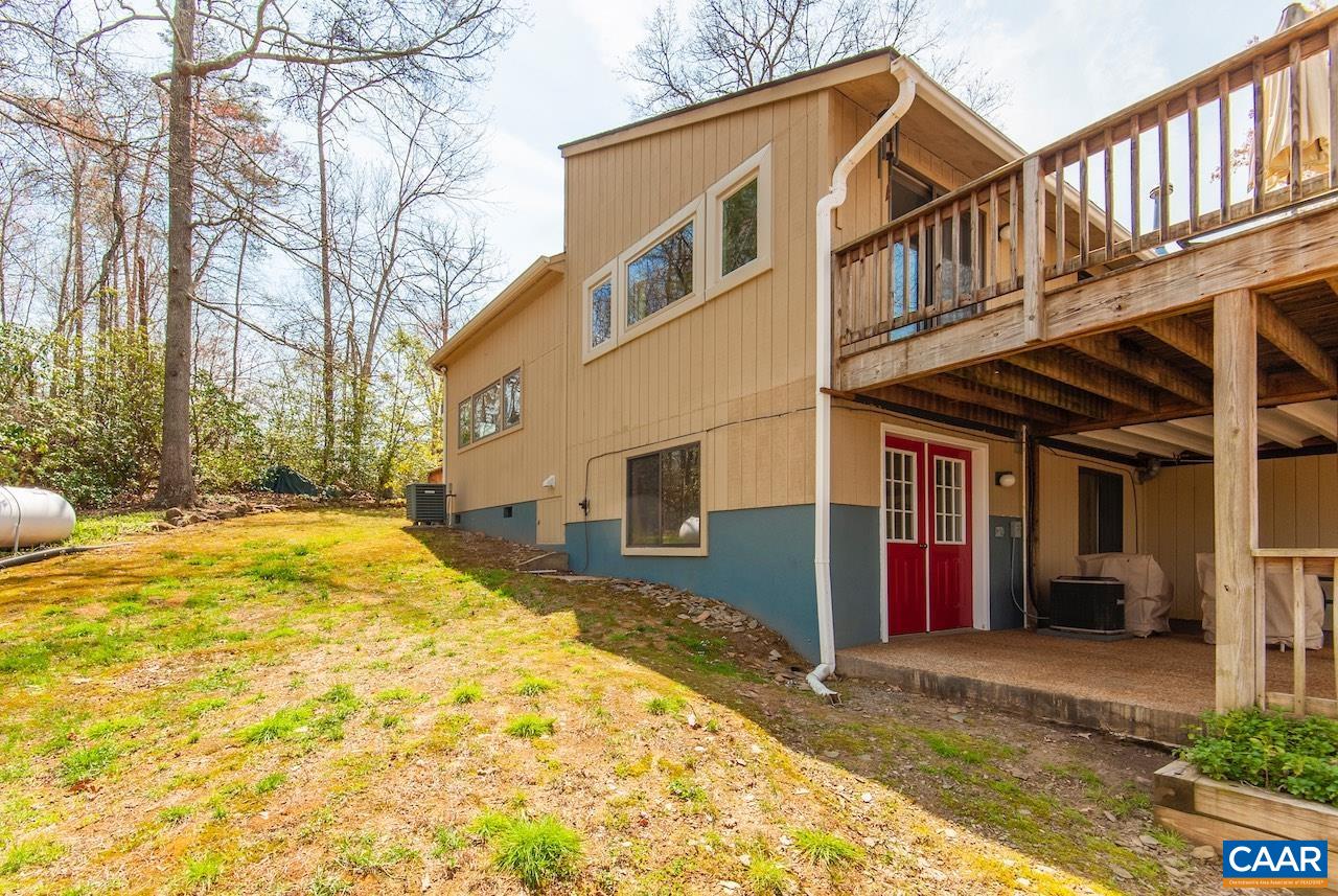 294 THREE FORK LN