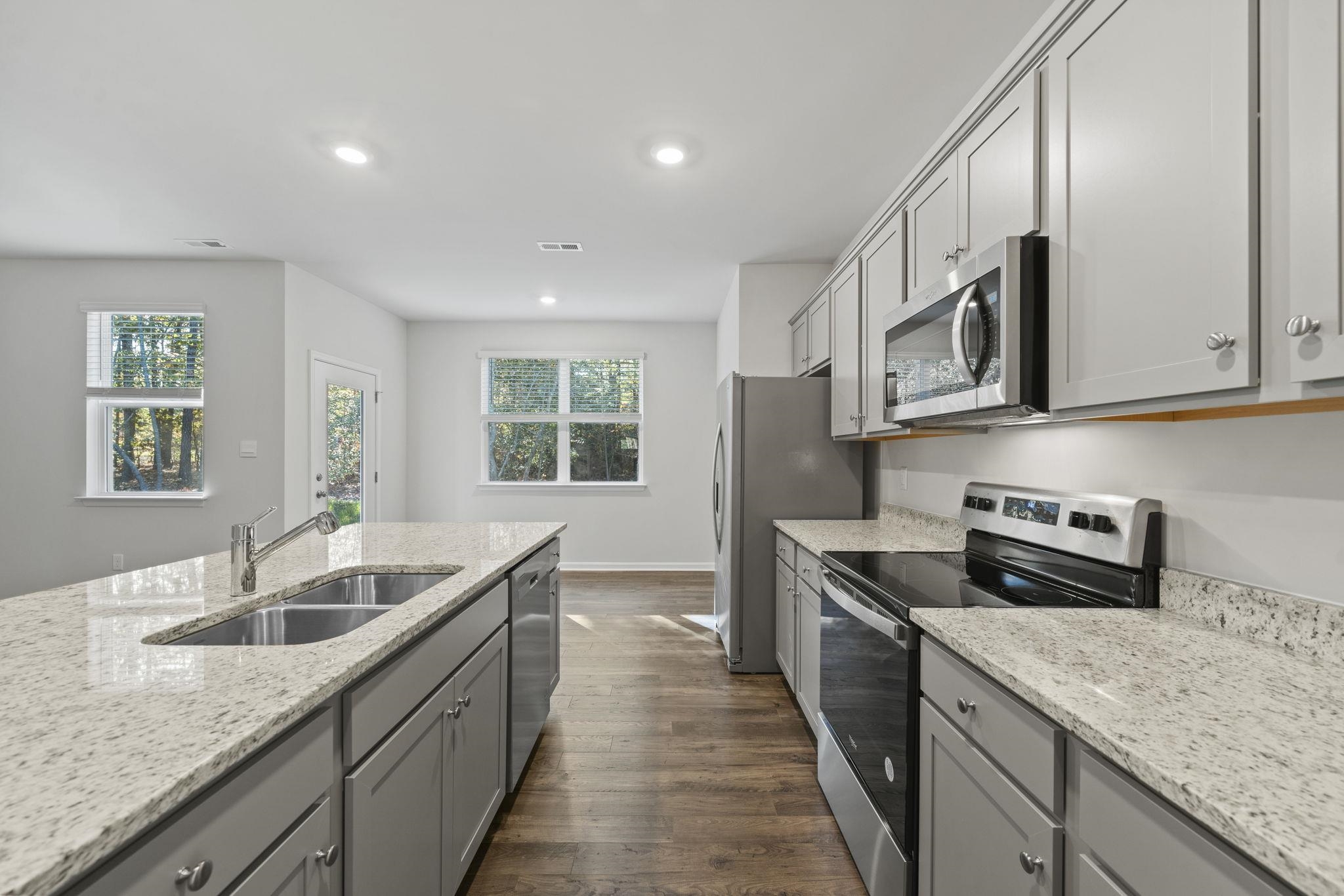 105 ROLLING RIDGE CT