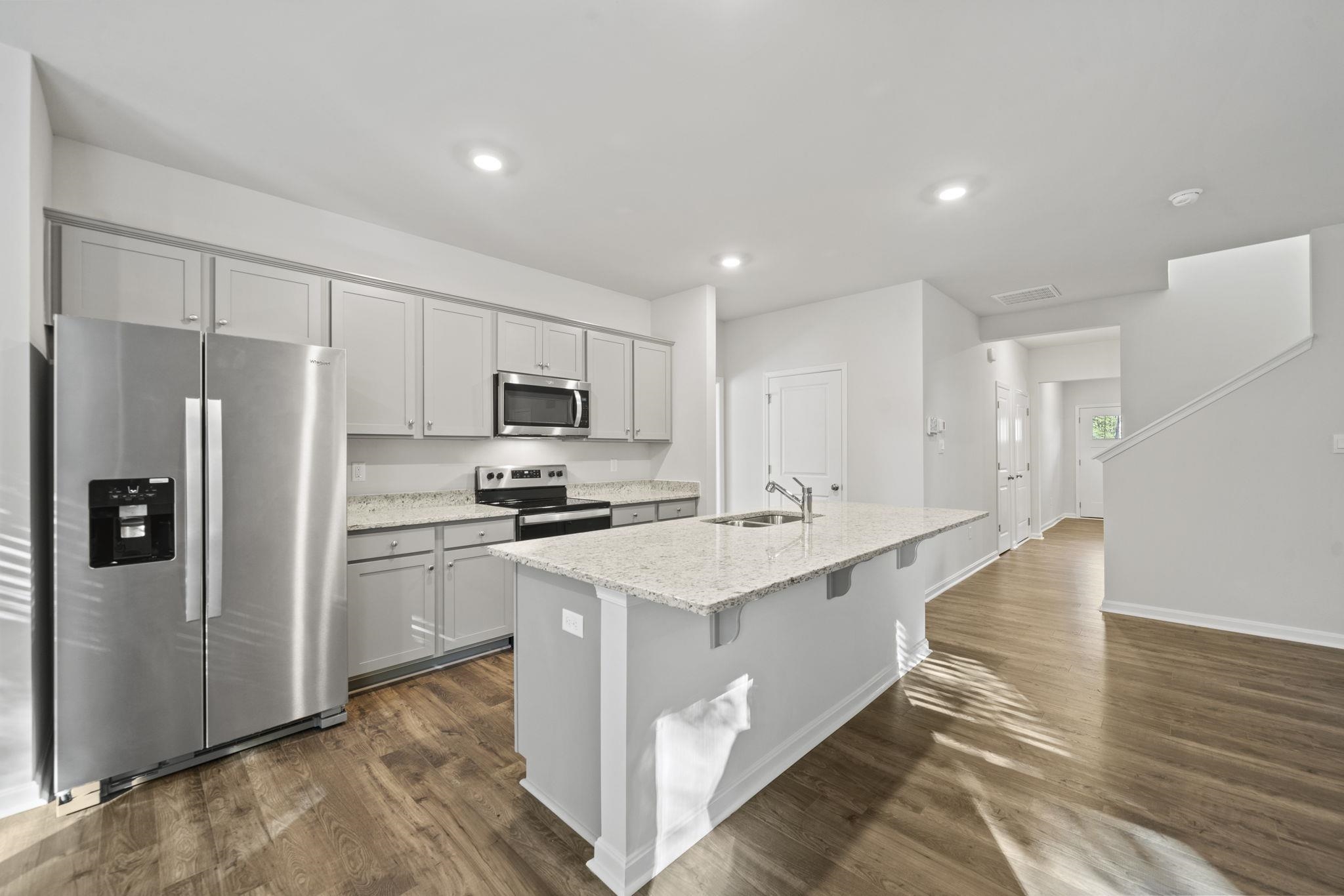 105 ROLLING RIDGE CT