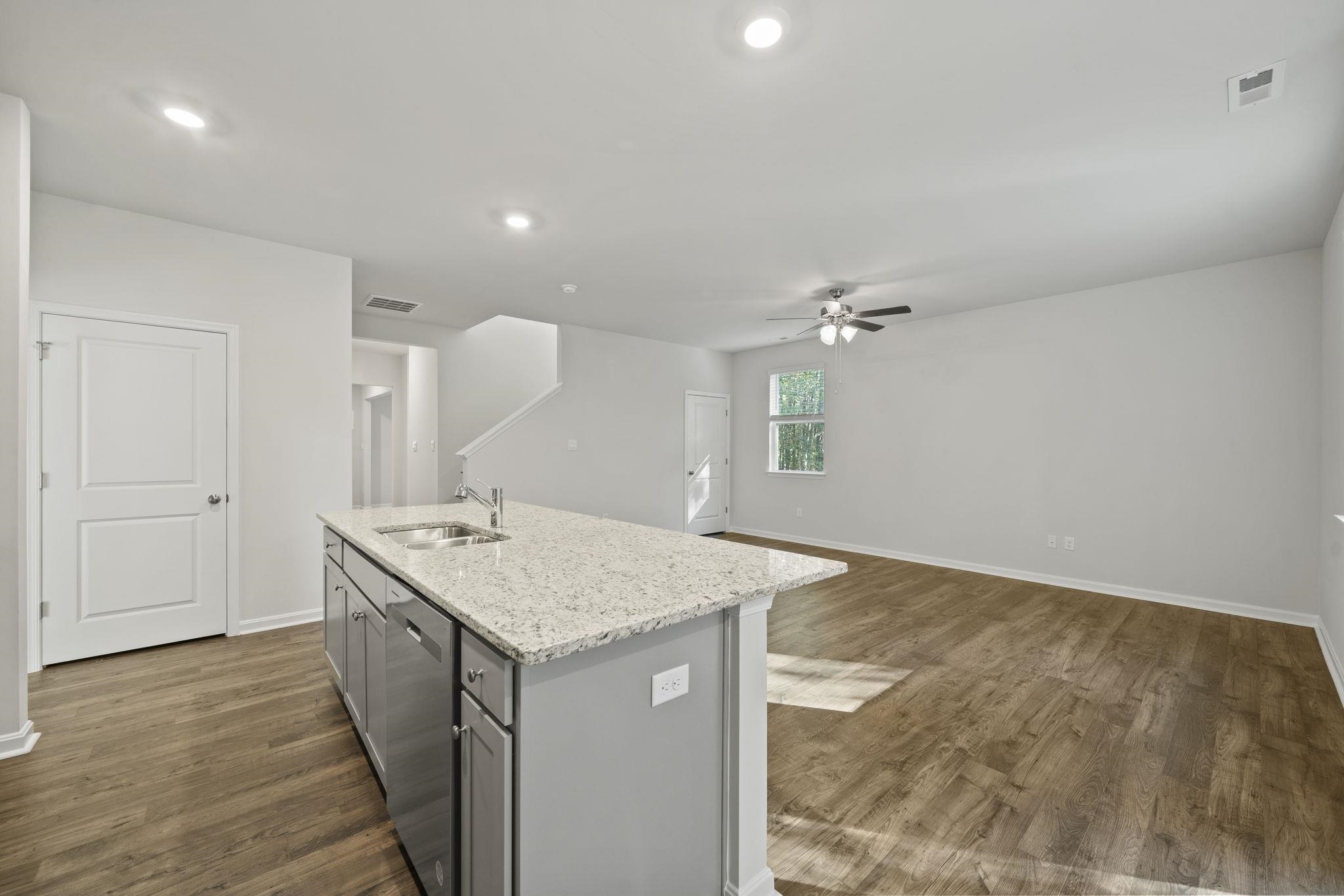105 ROLLING RIDGE CT