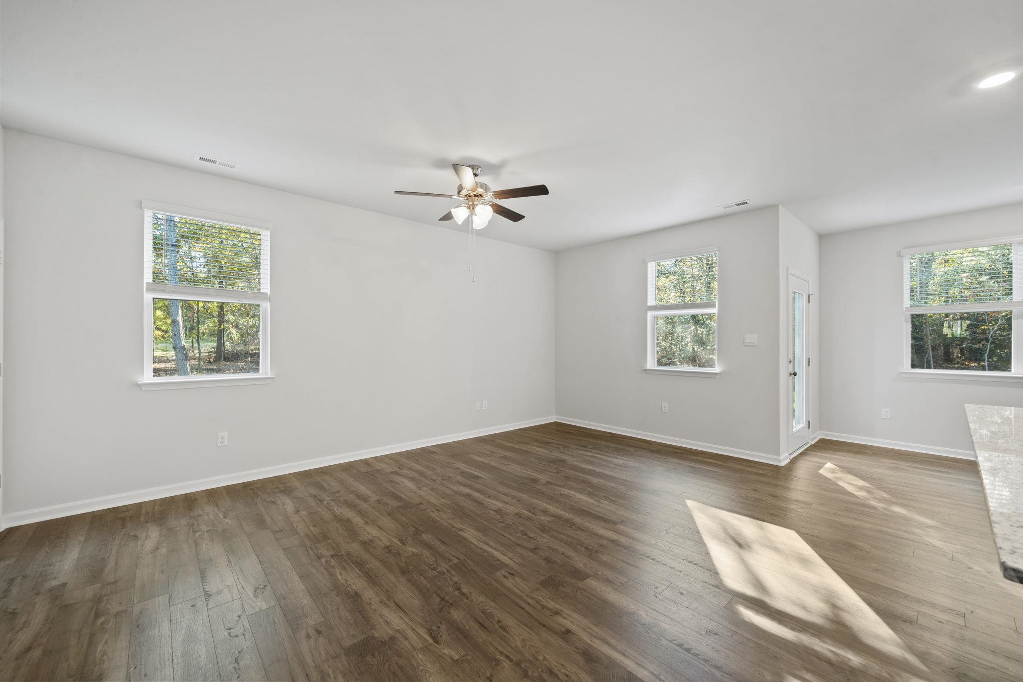 105 ROLLING RIDGE CT