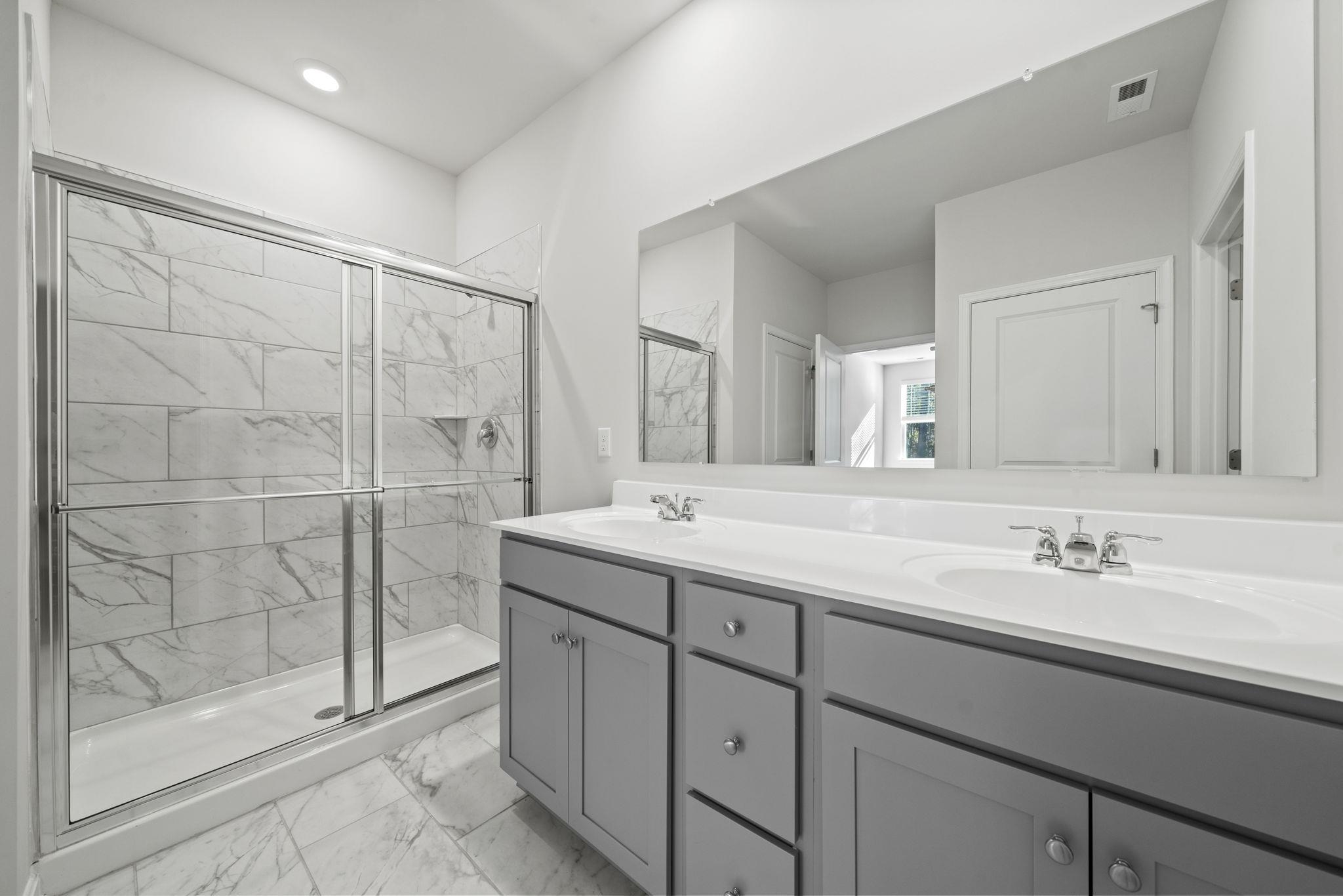 105 ROLLING RIDGE CT