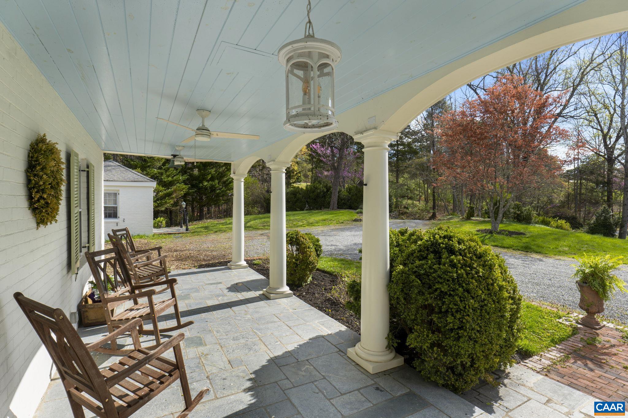 1005 WHISPERING PINES LN