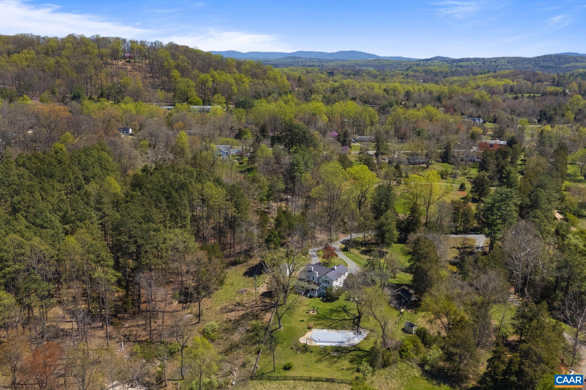 1005 WHISPERING PINES LN