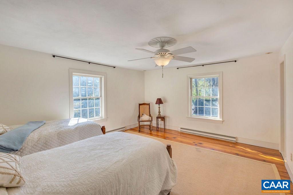 1005 WHISPERING PINES LN