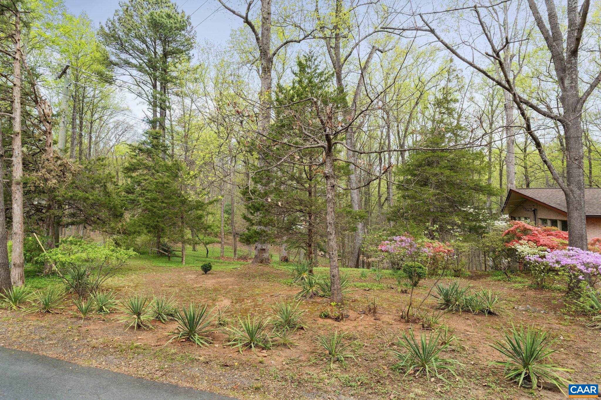 3520 GLENAIRE DR