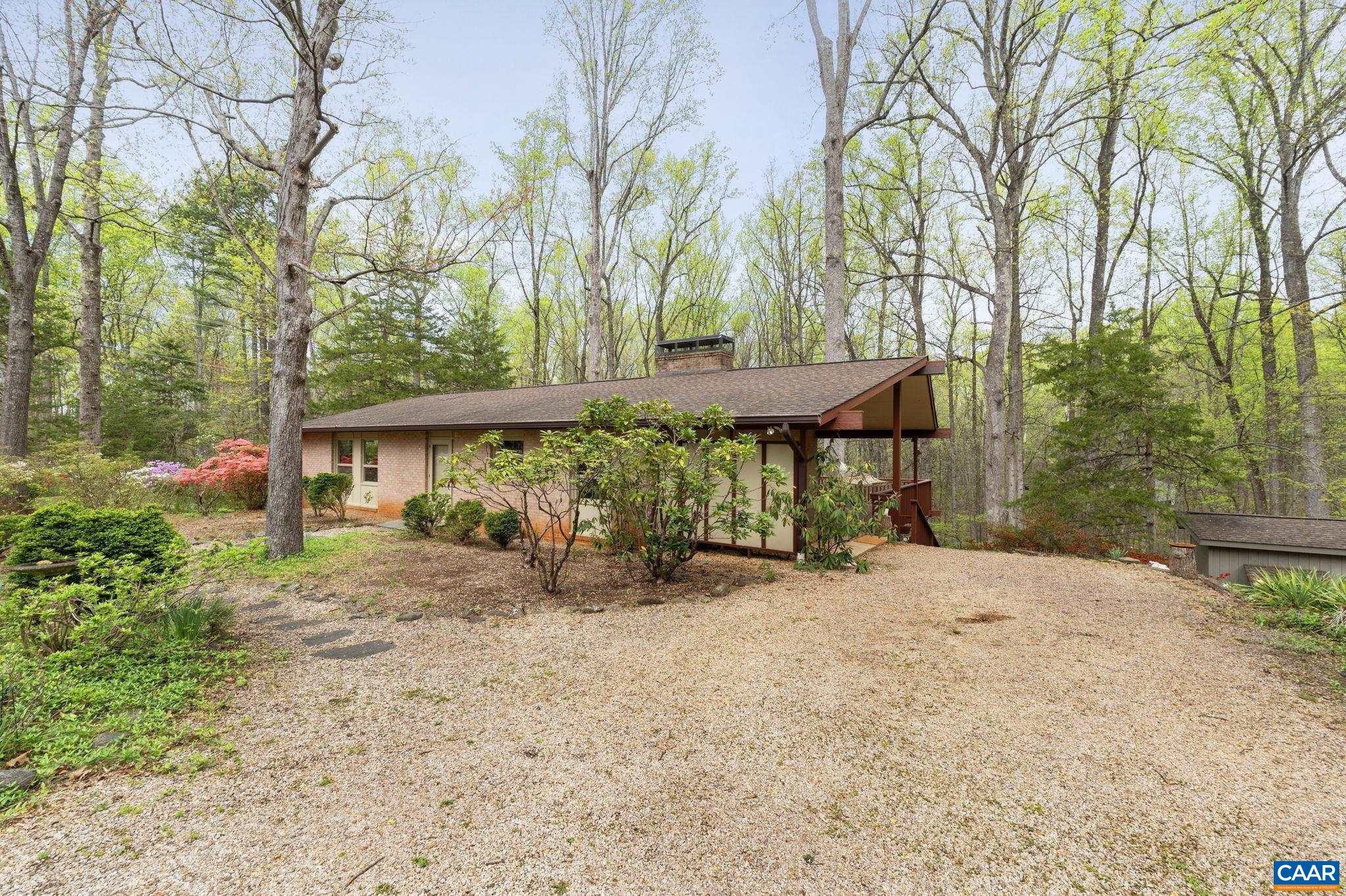 3520 GLENAIRE DR