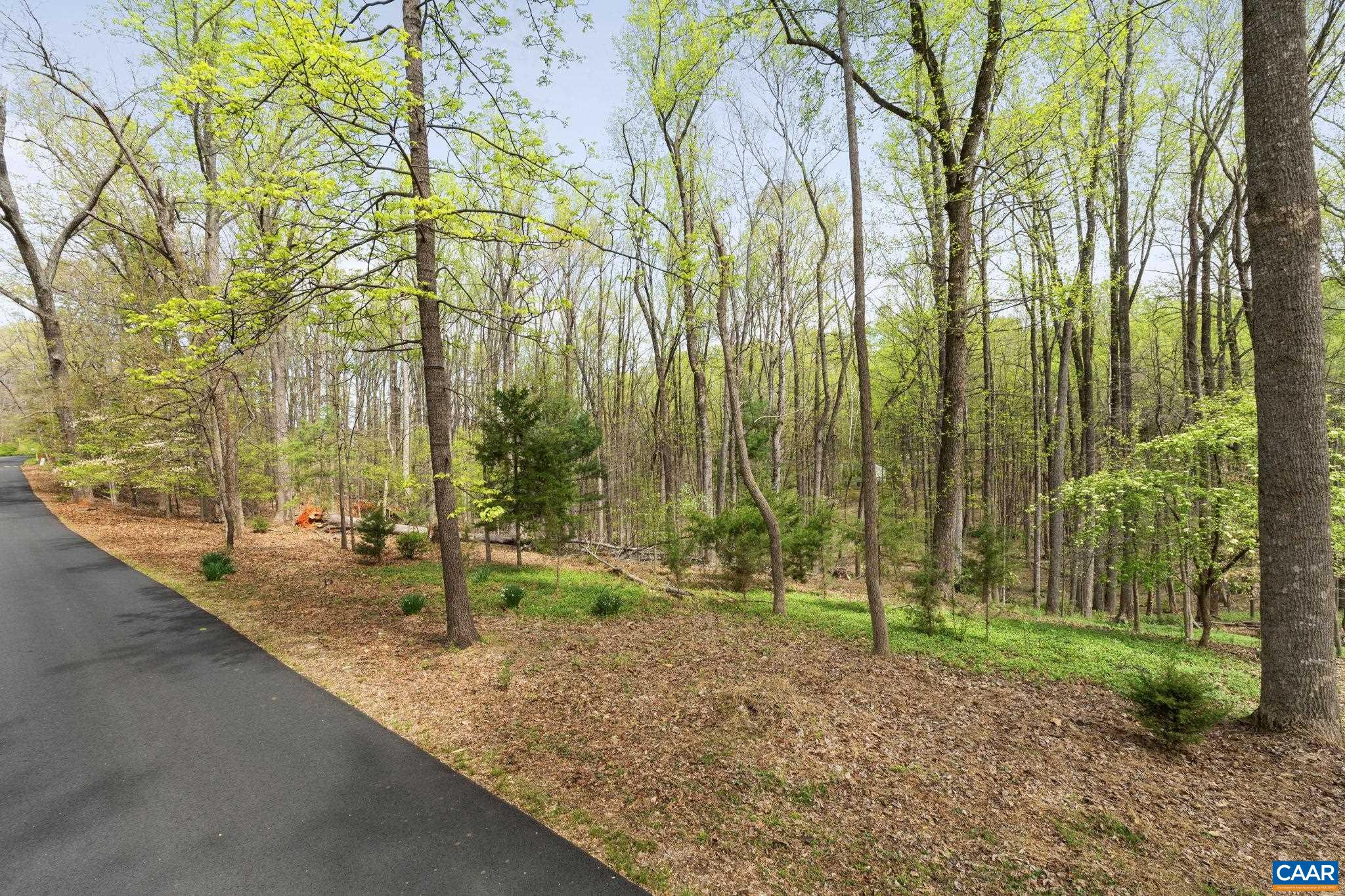 3520 GLENAIRE DR