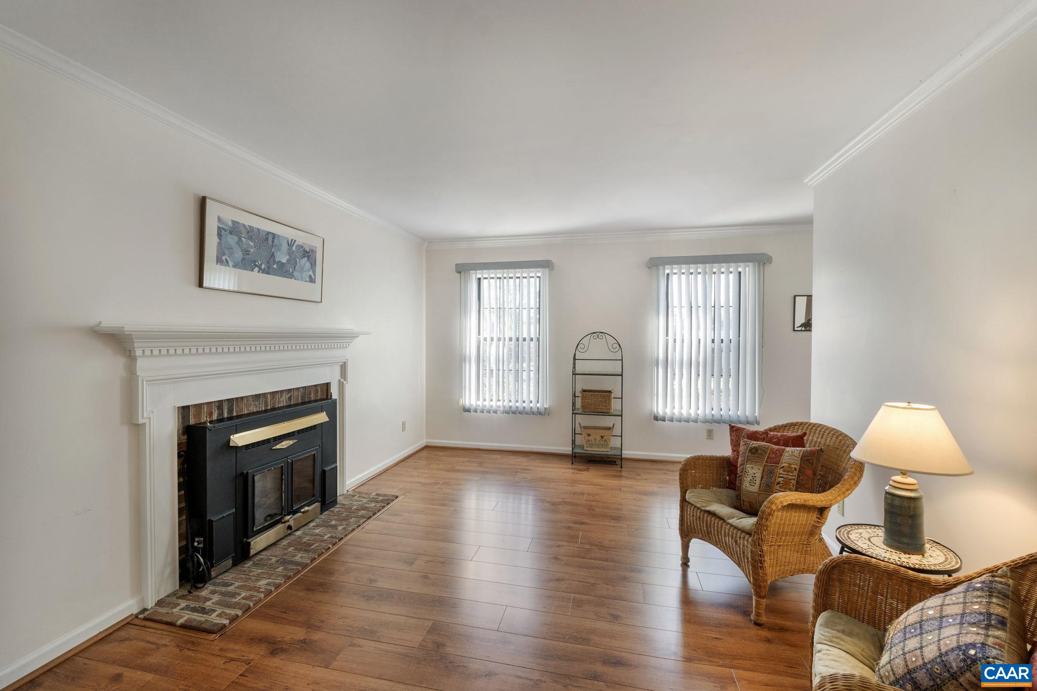273 CORDELIA DR