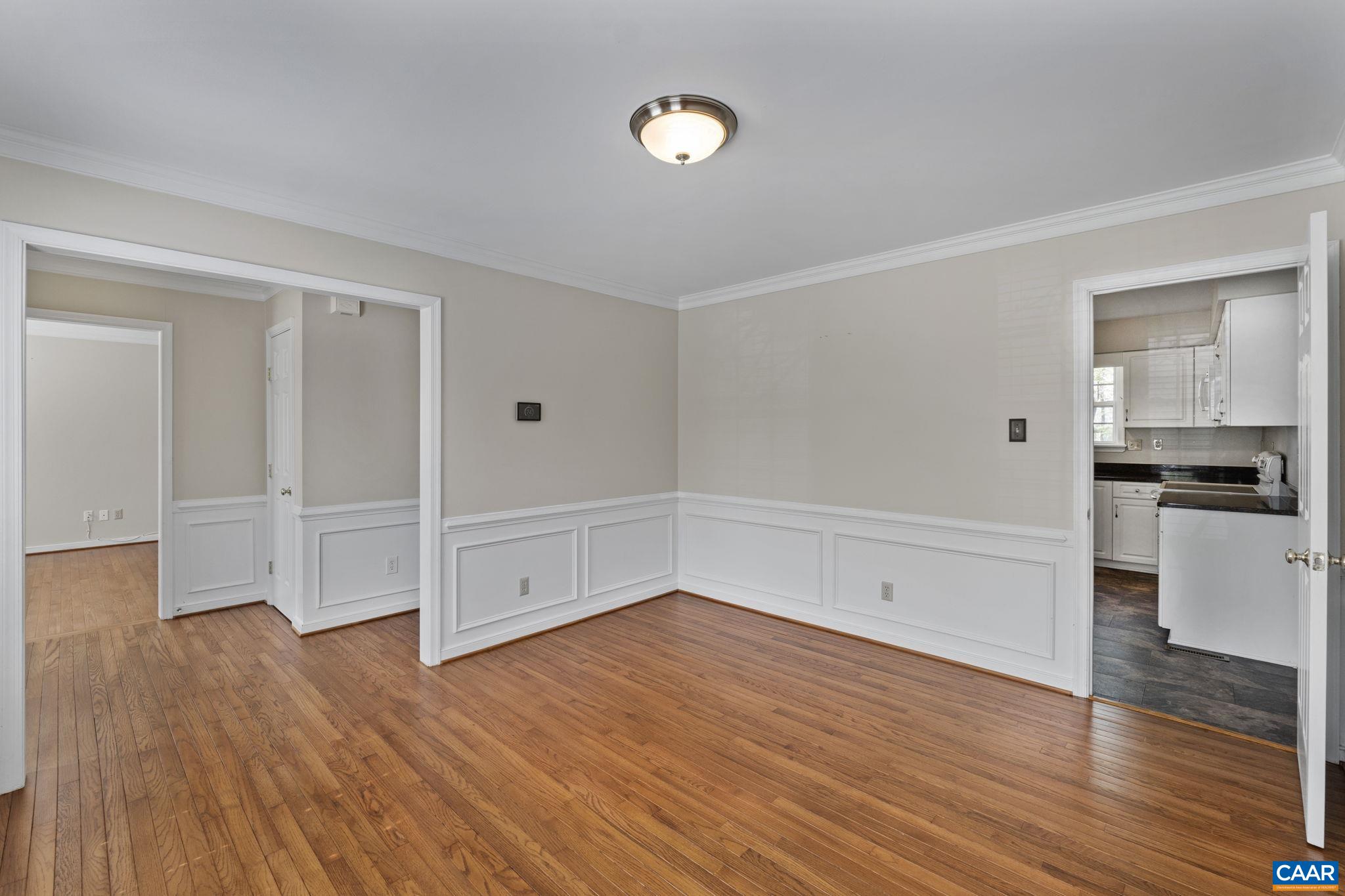 983 LAUREL GLN