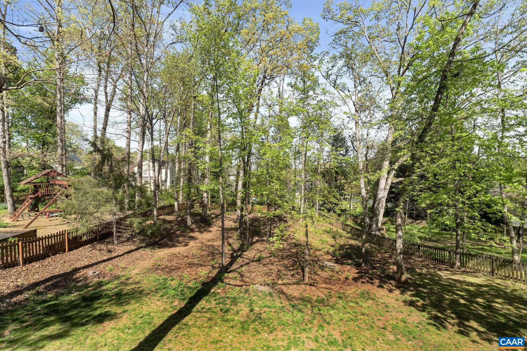 983 LAUREL GLN