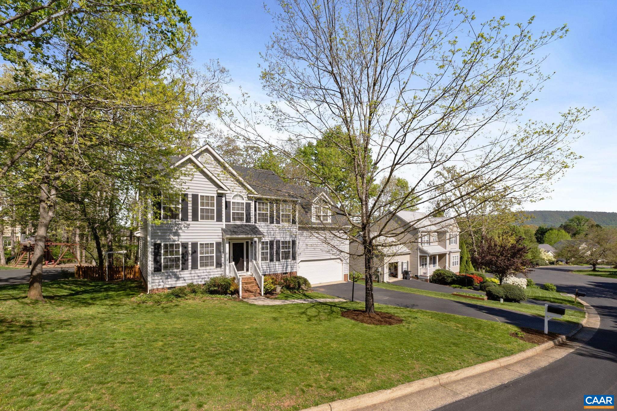 983 LAUREL GLN
