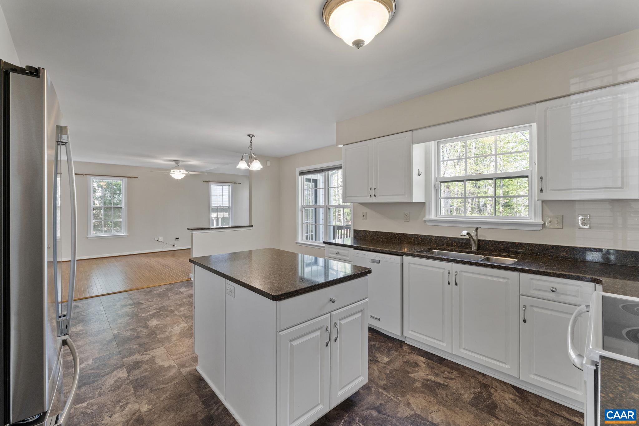 983 LAUREL GLN