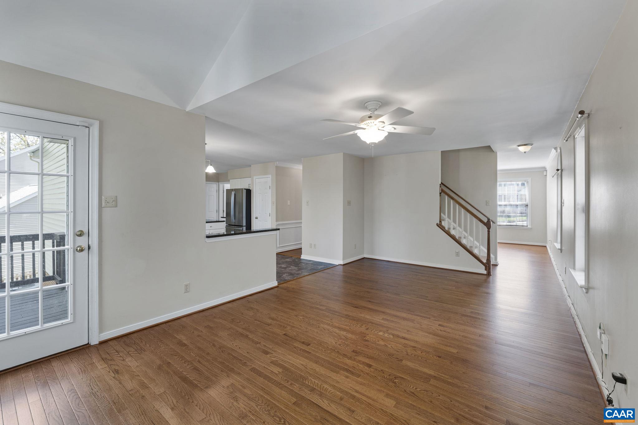 983 LAUREL GLN