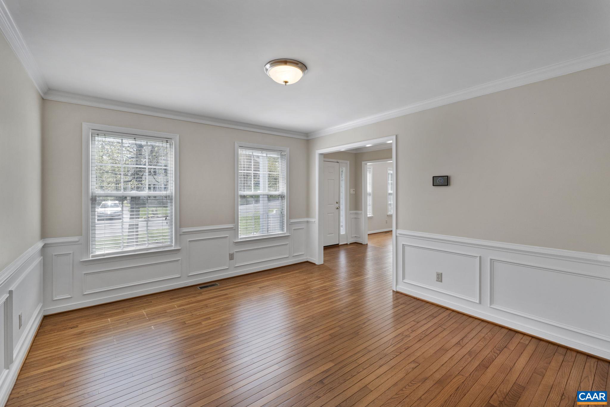 983 LAUREL GLN