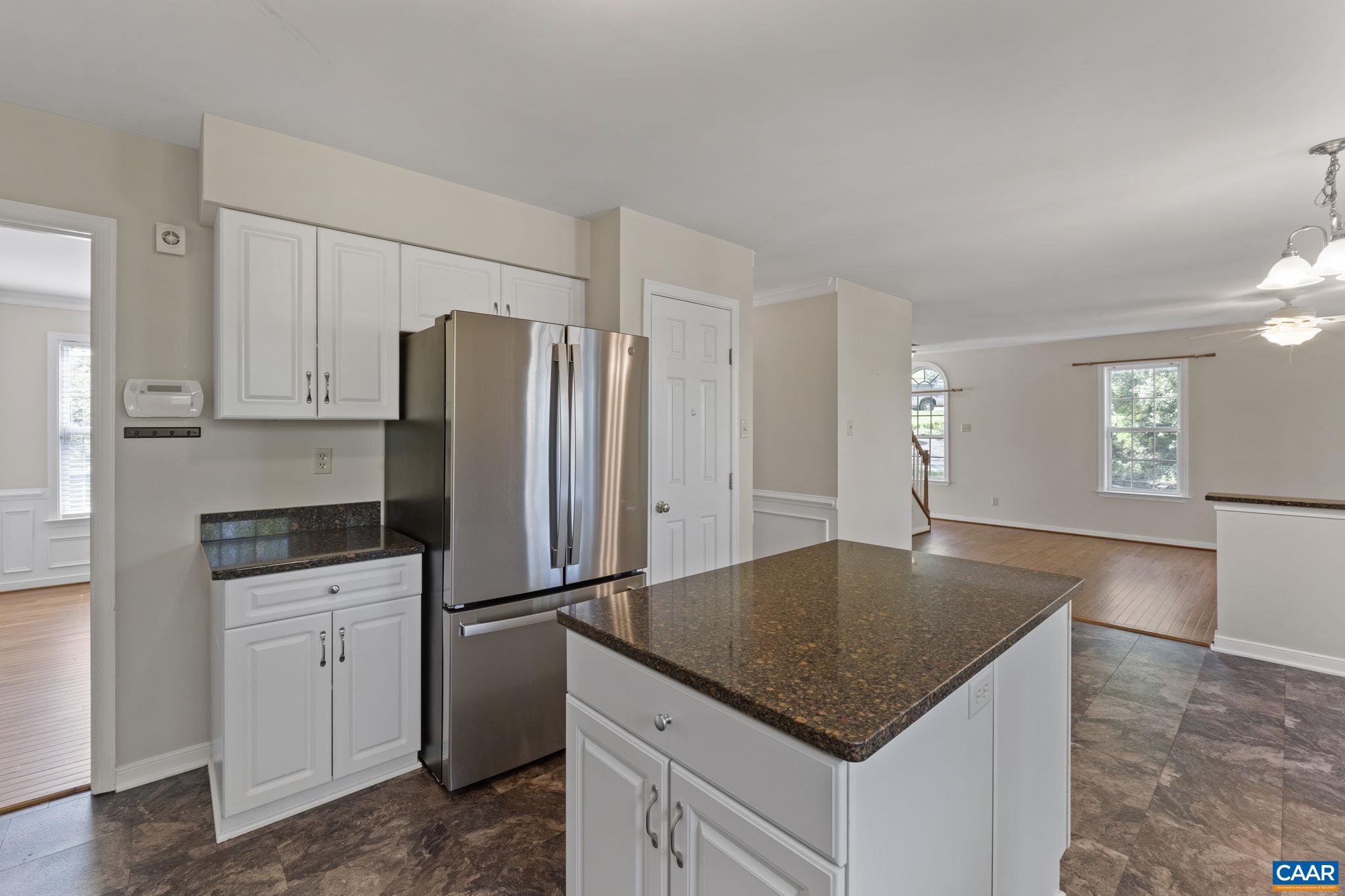 983 LAUREL GLN