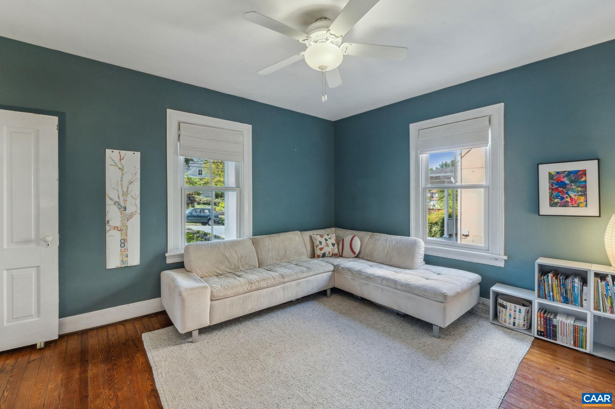 502 LEXINGTON AVE