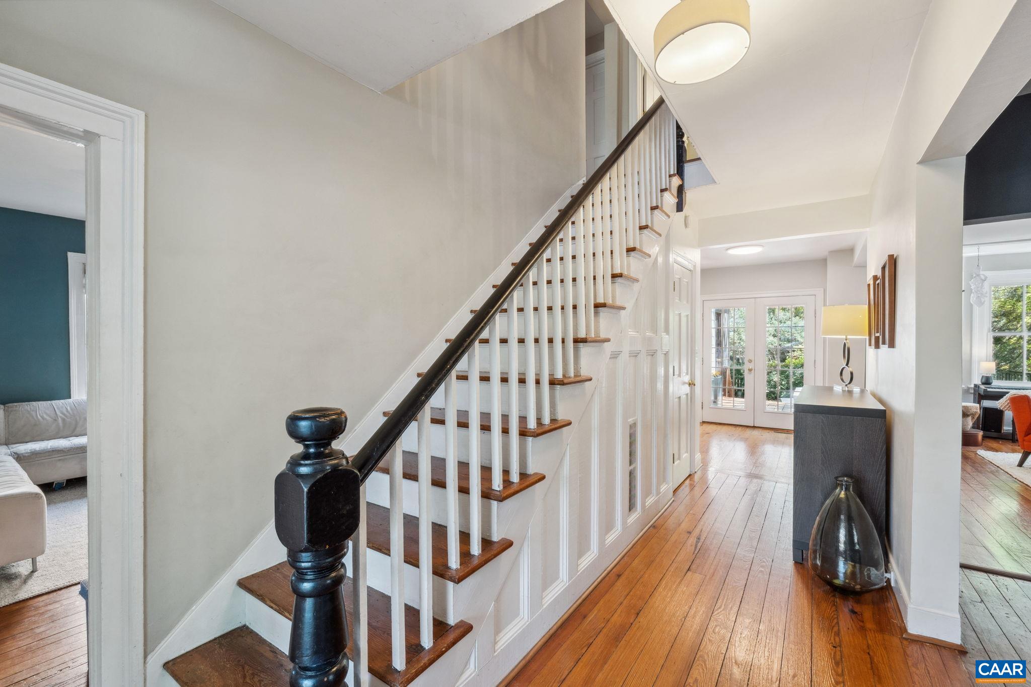 502 LEXINGTON AVE