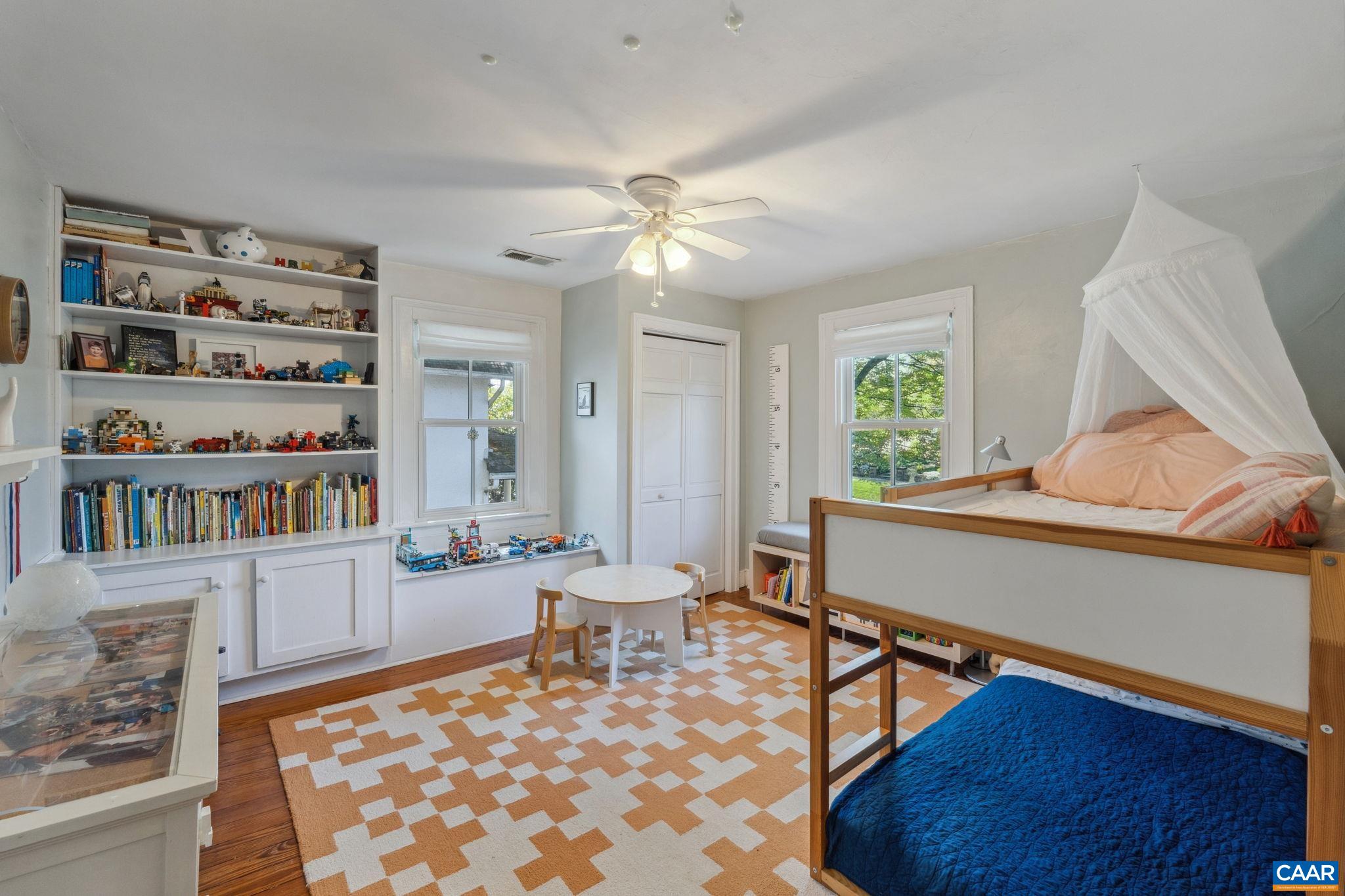 502 LEXINGTON AVE