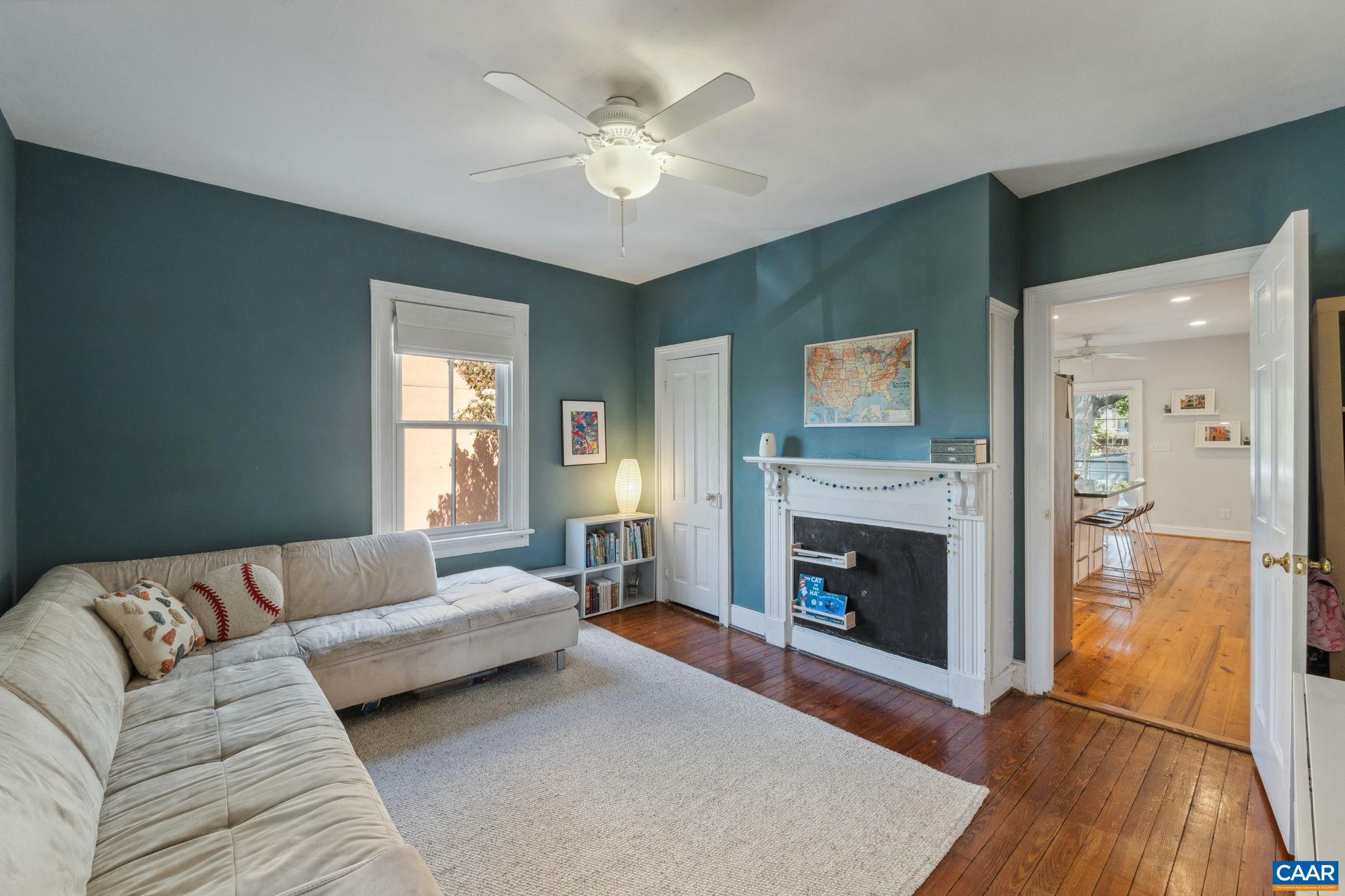 502 LEXINGTON AVE