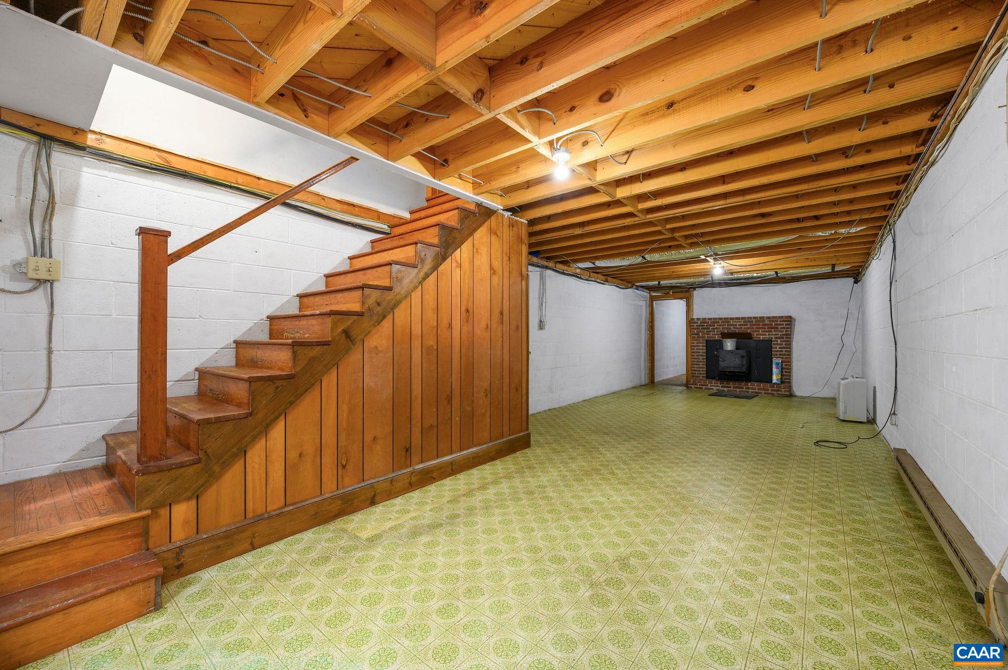 47 REVA LN
