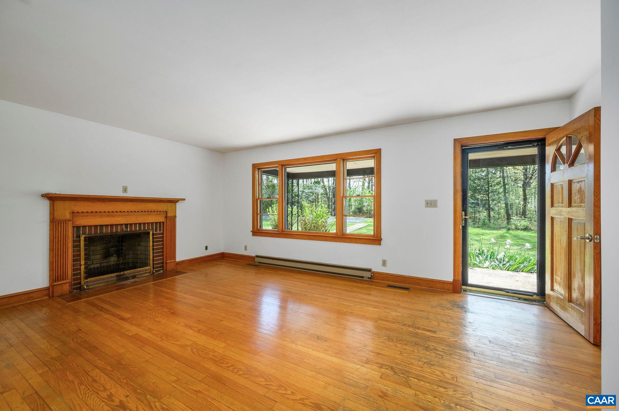 47 REVA LN