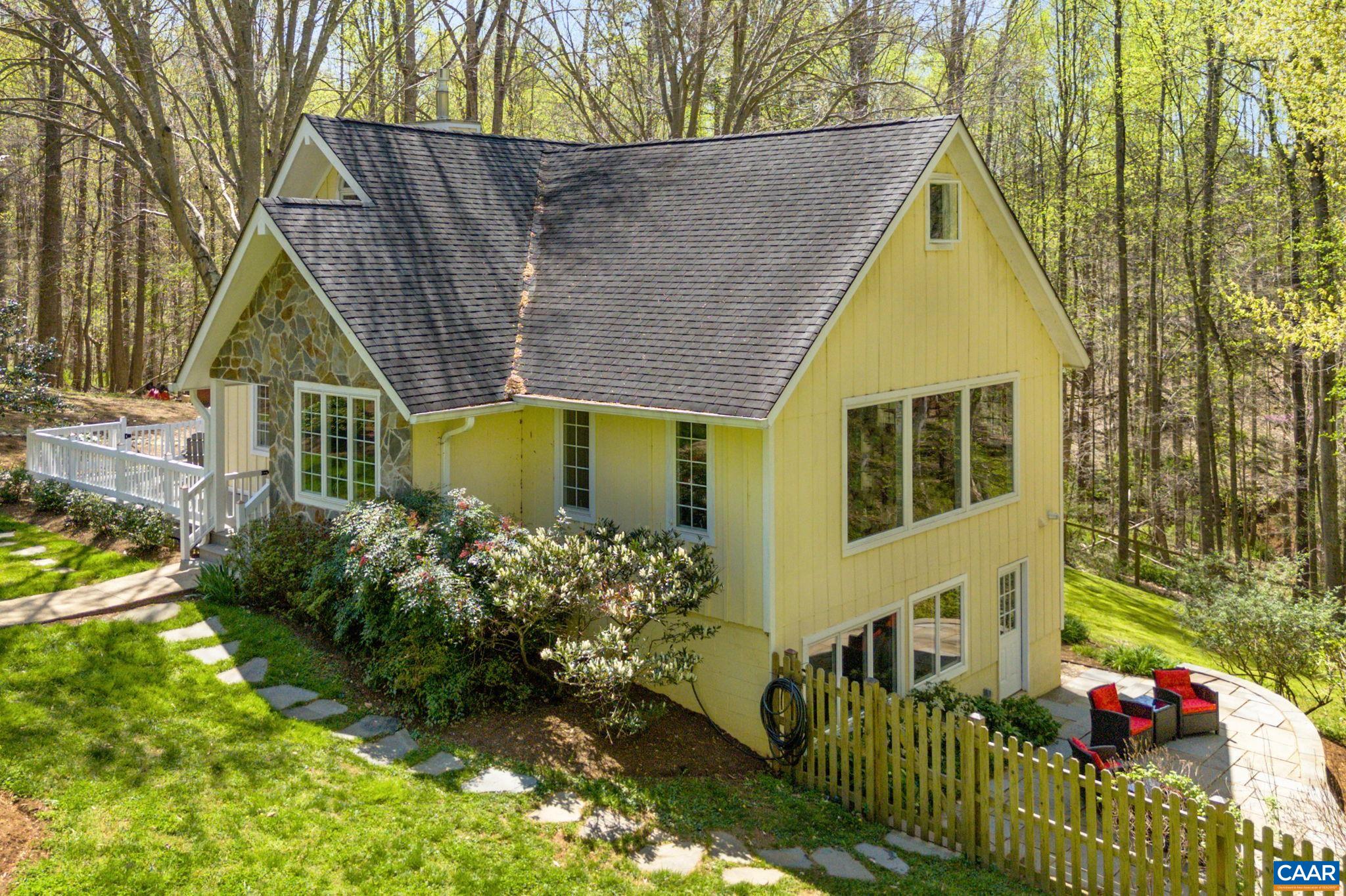 3835 WEST DR