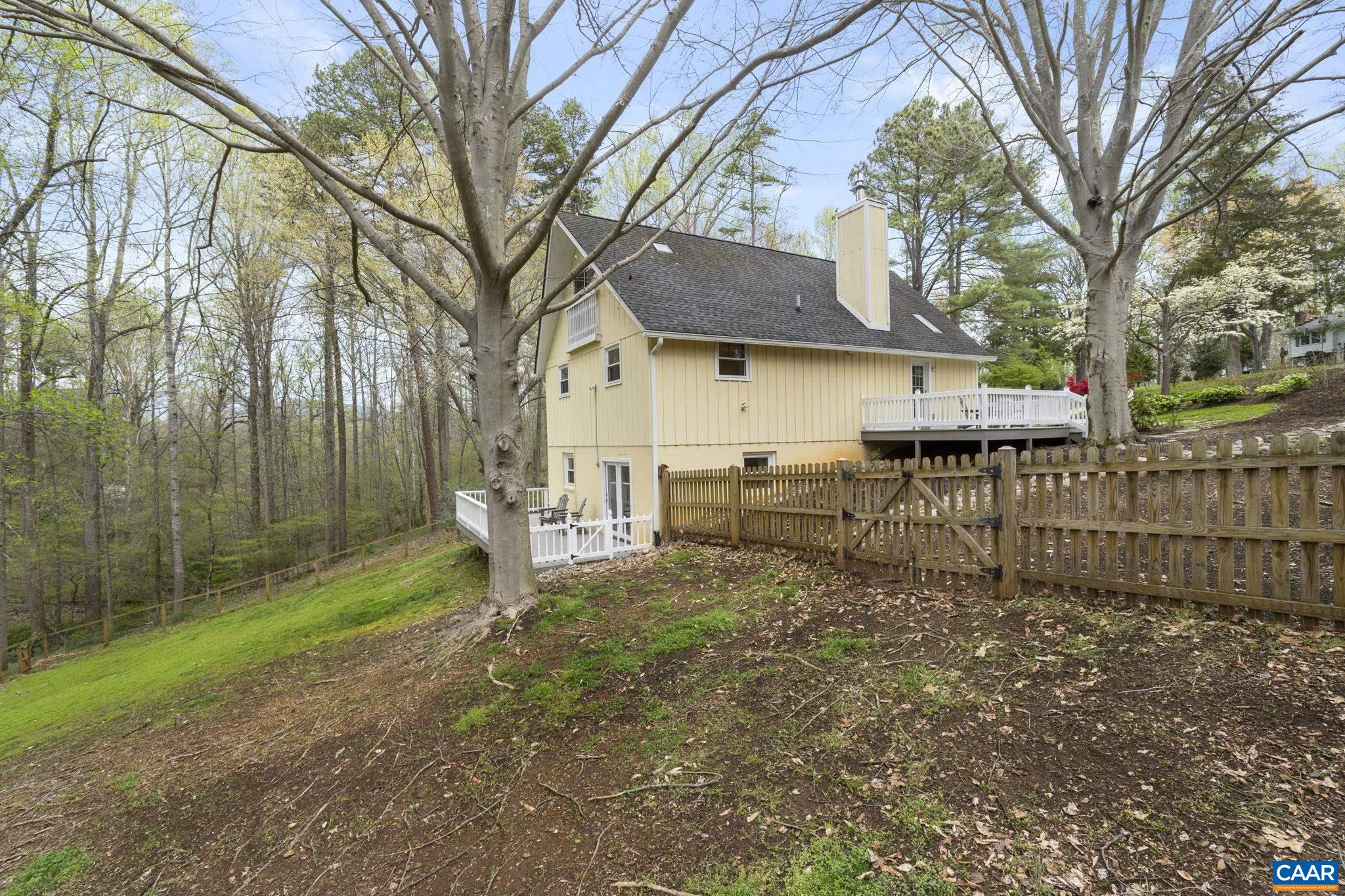 3835 WEST DR