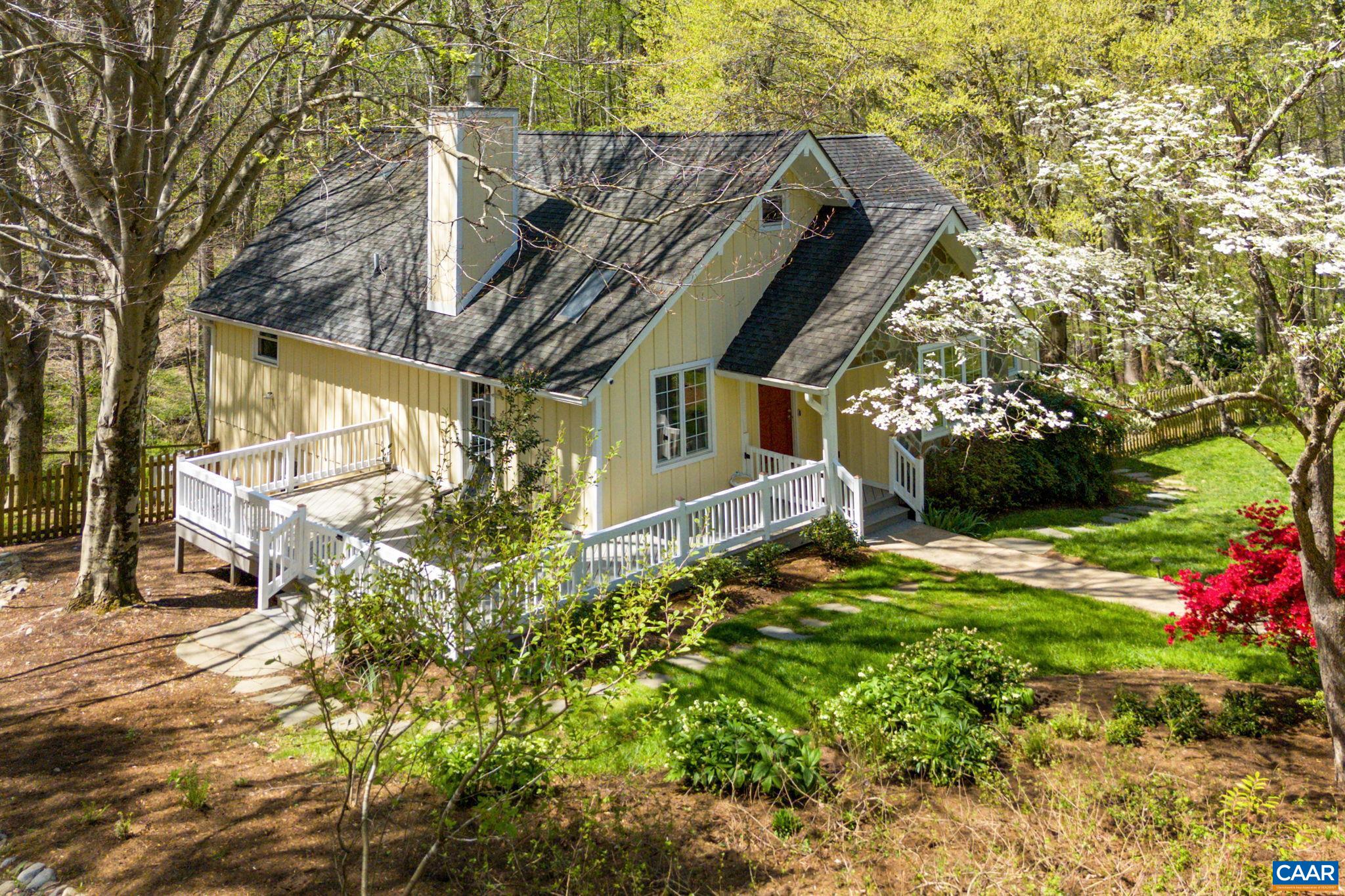 3835 WEST DR