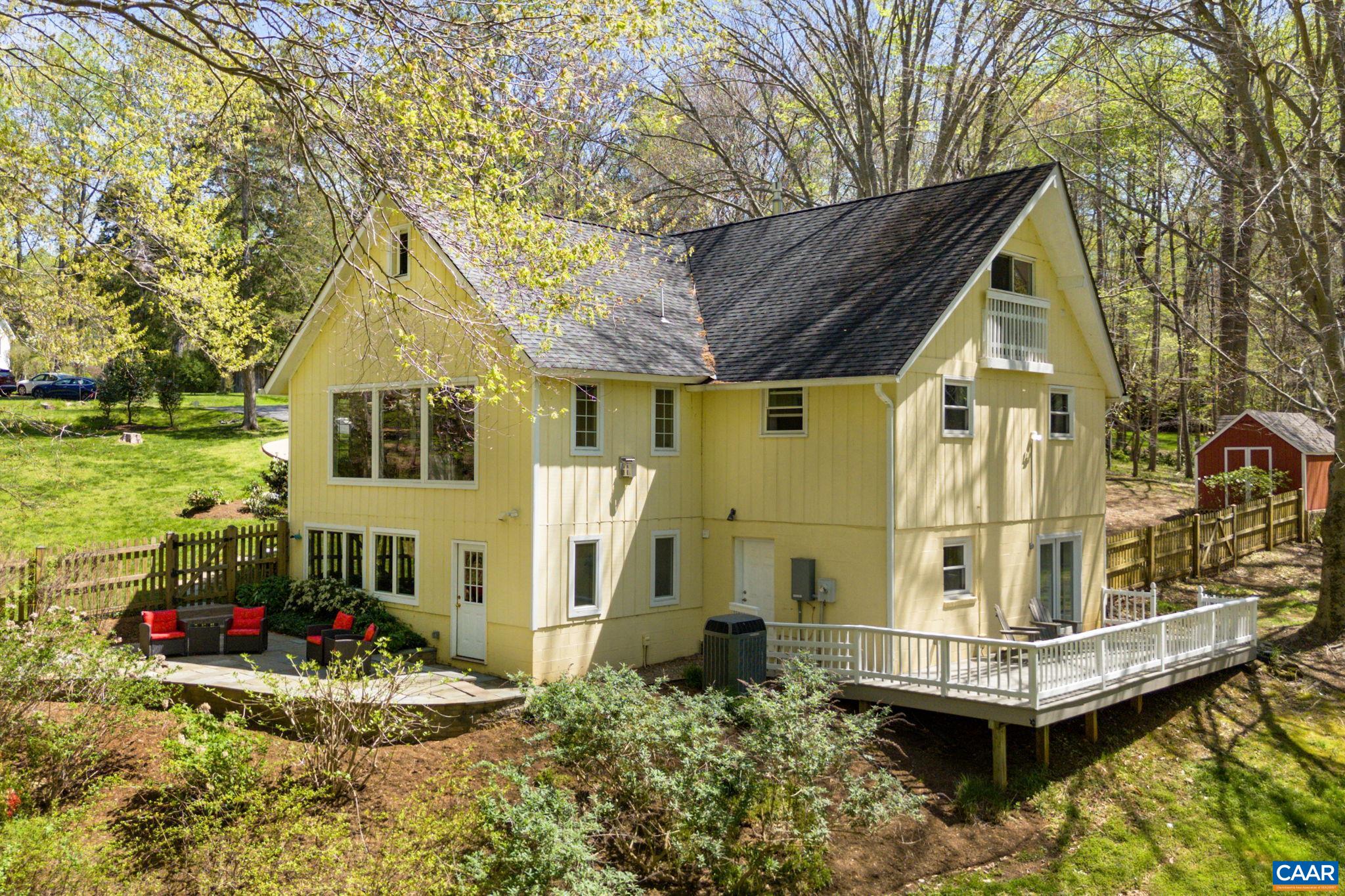 3835 WEST DR