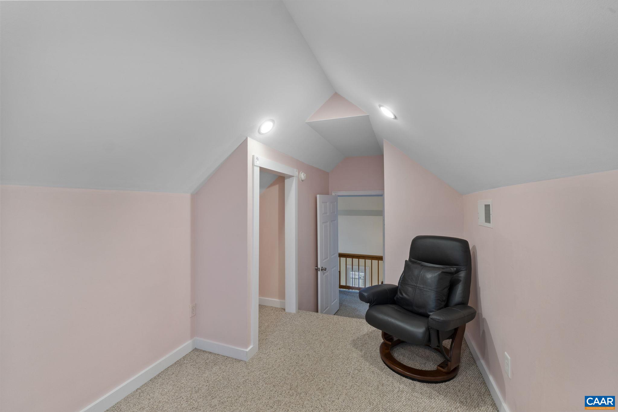3835 WEST DR