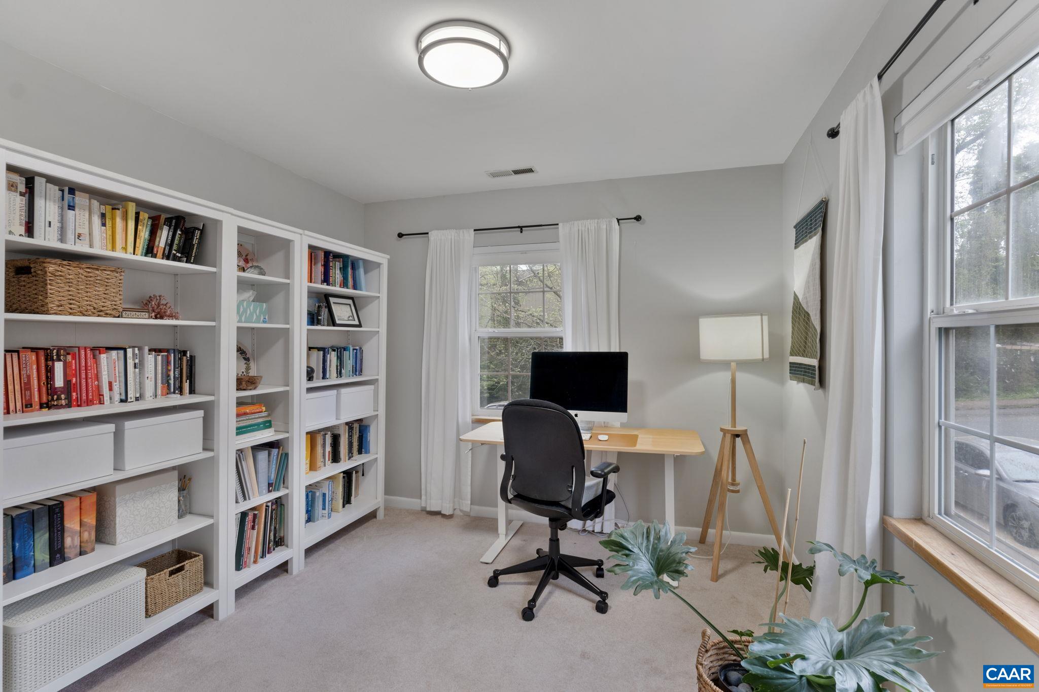115 LODGE CREEK CIR