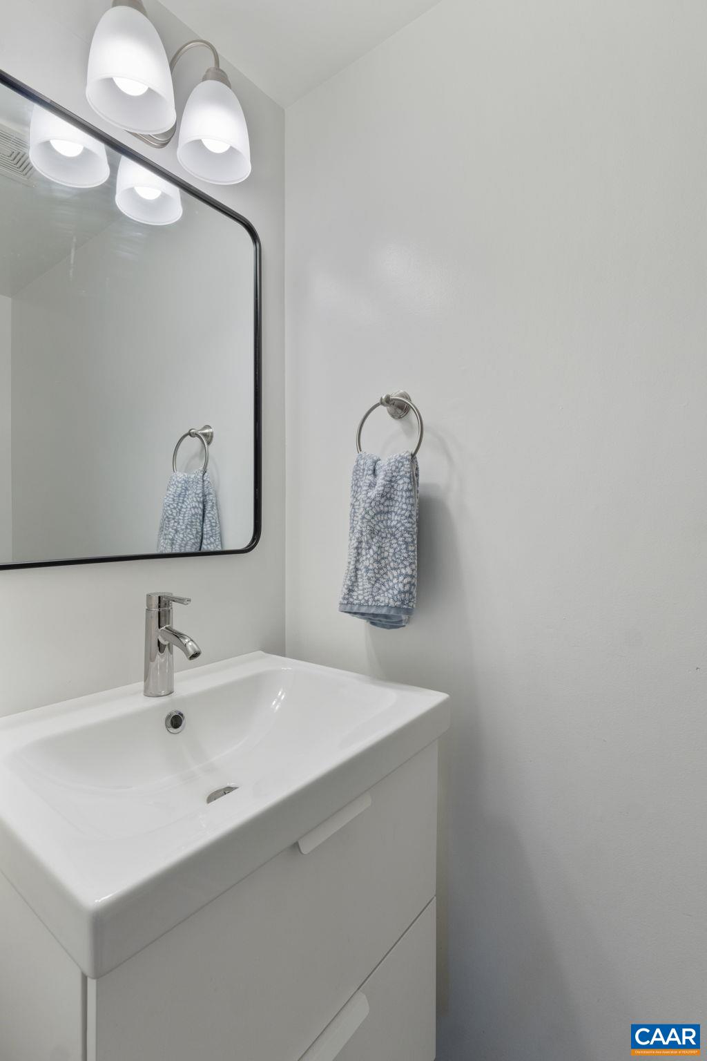 115 LODGE CREEK CIR