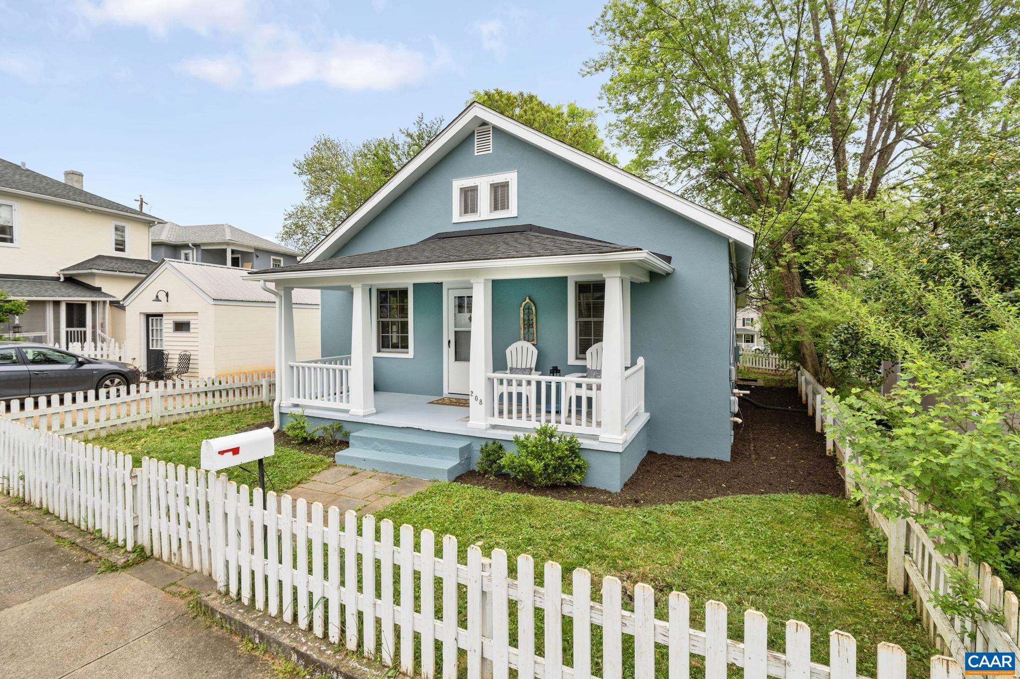 208 LITTLE GRAVES ST