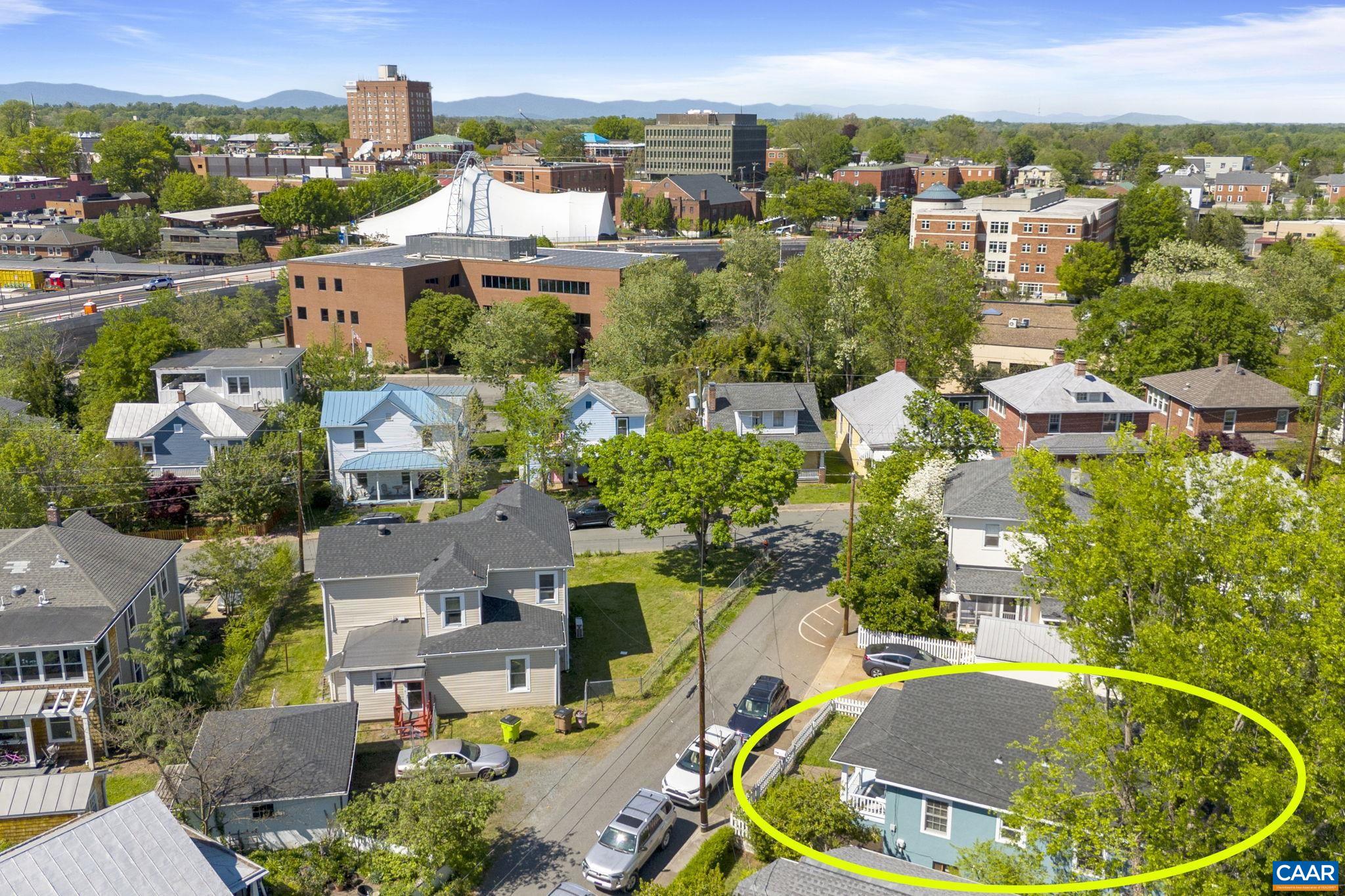 208 LITTLE GRAVES ST