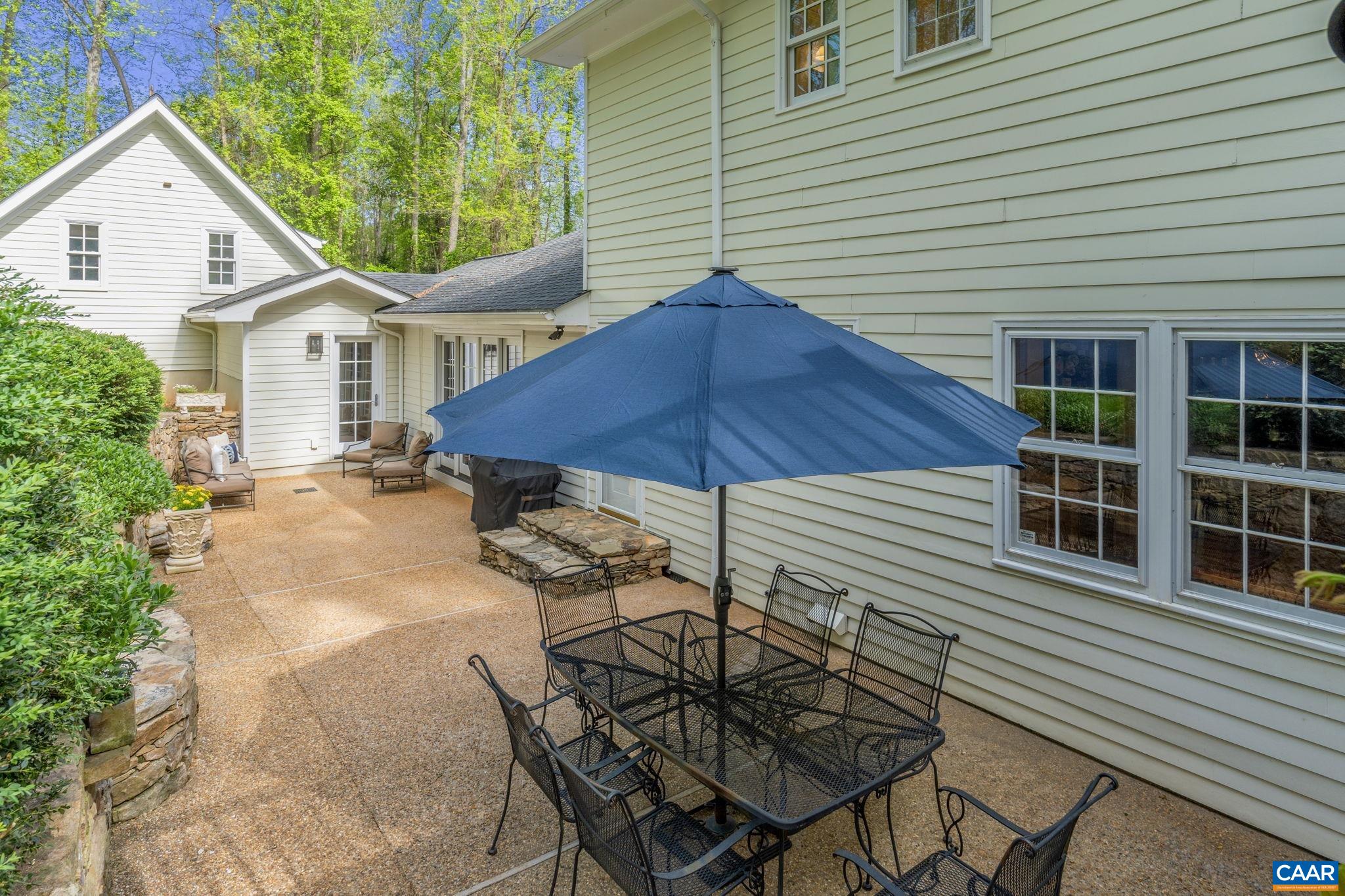 888 TANGLEWOOD RD