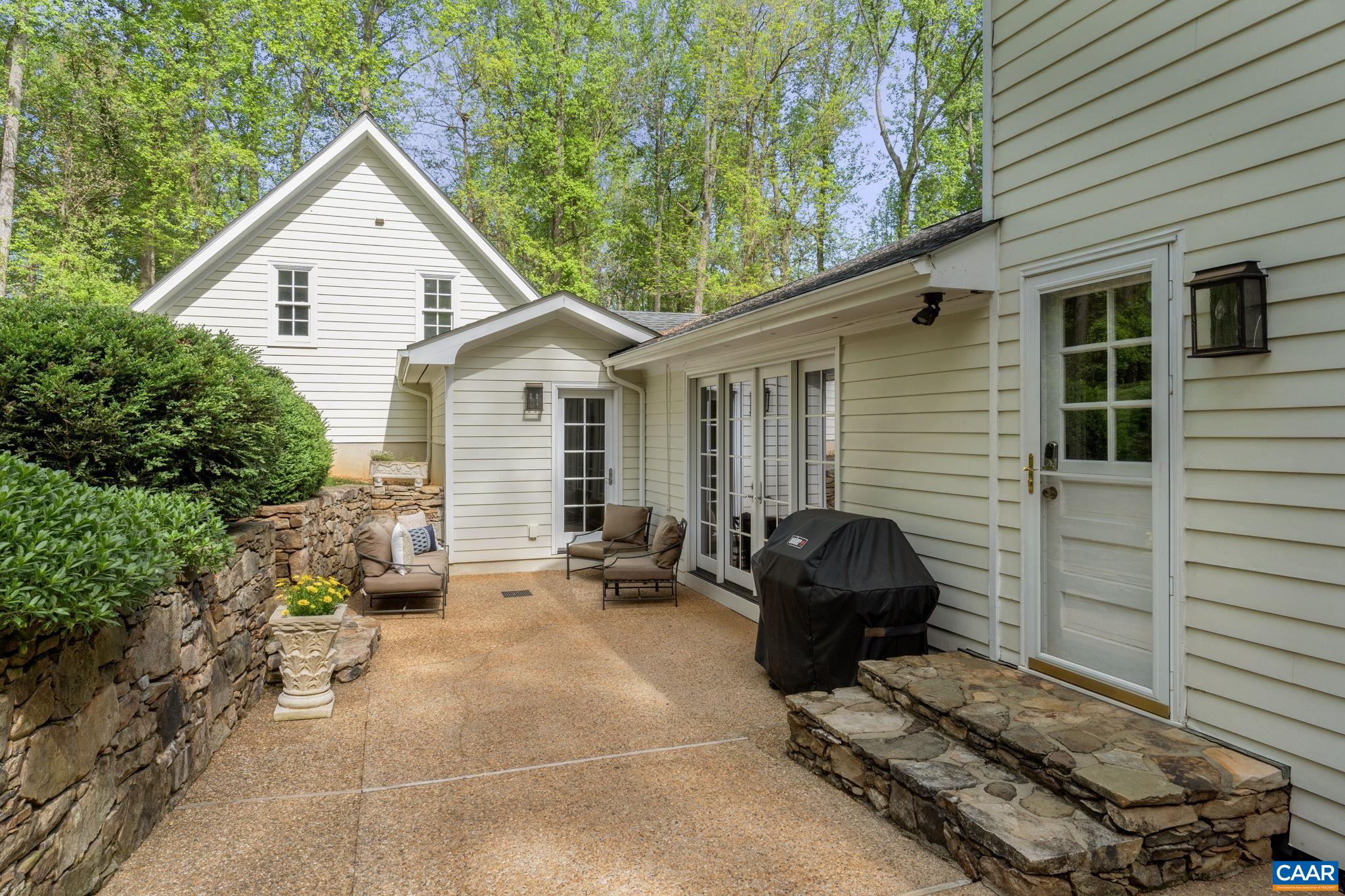 888 TANGLEWOOD RD