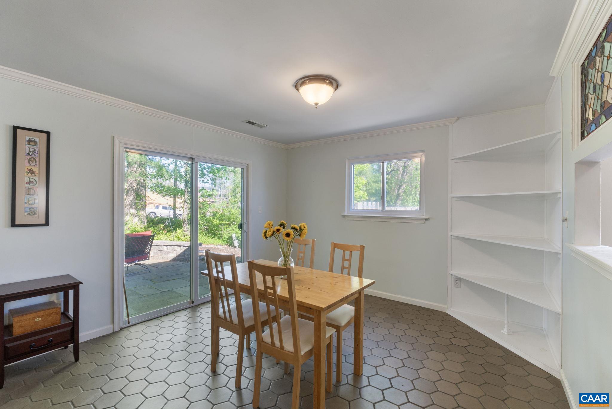 1495 LAKE FOREST DR