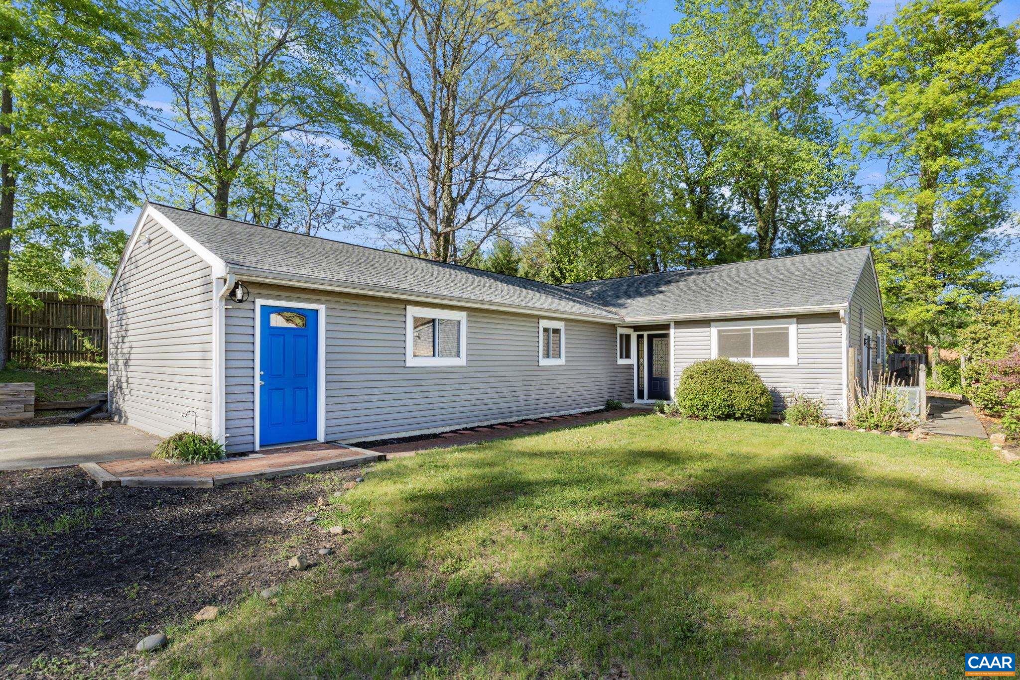 1495 LAKE FOREST DR