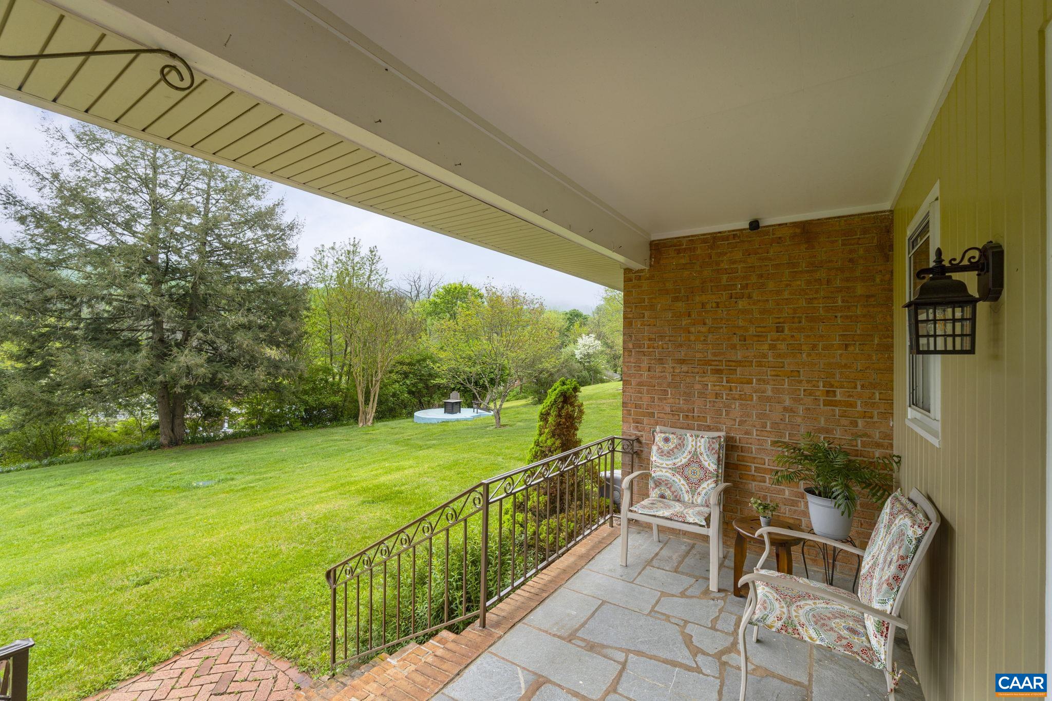 500 DEBENHAM CT