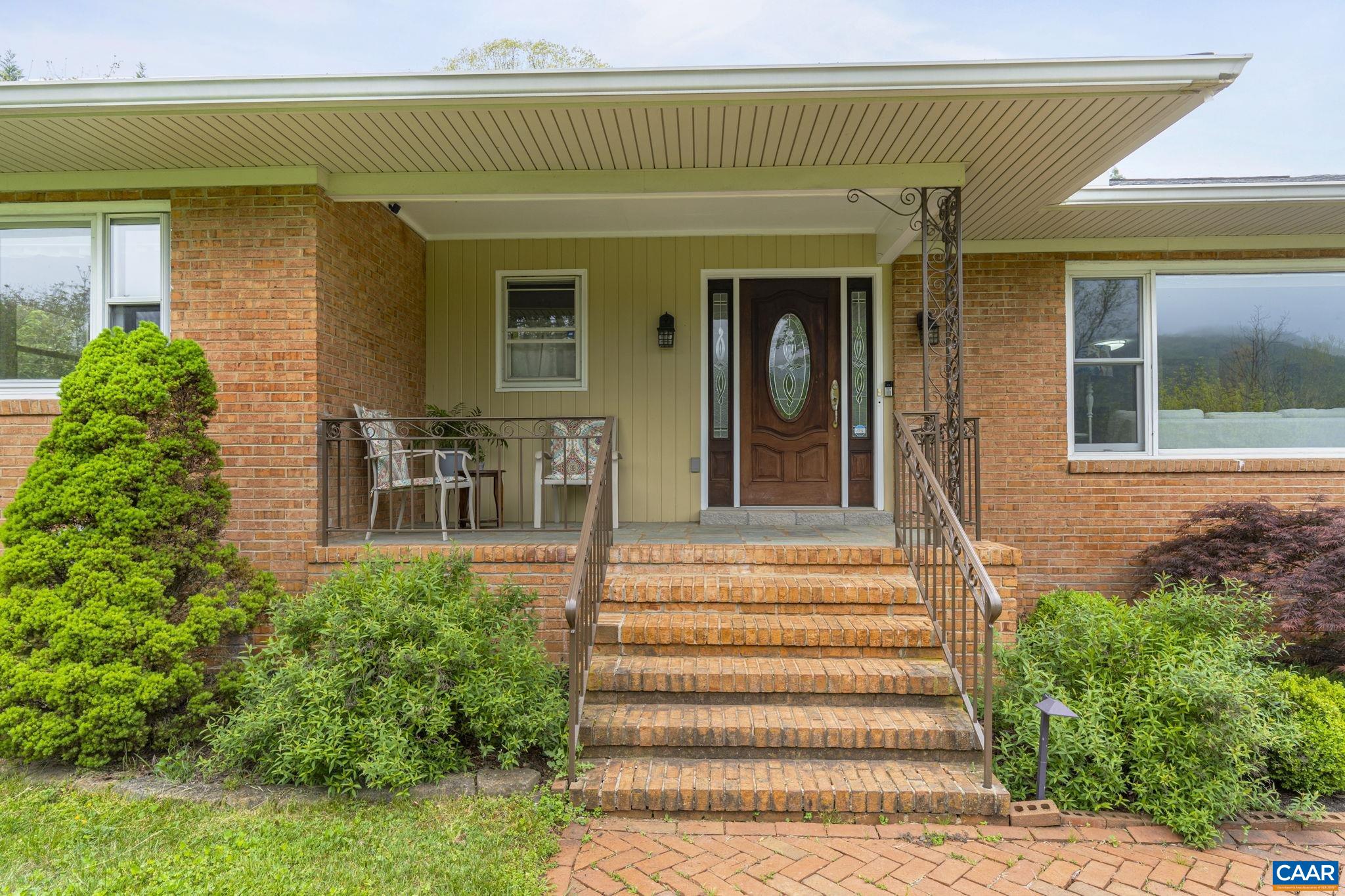 500 DEBENHAM CT
